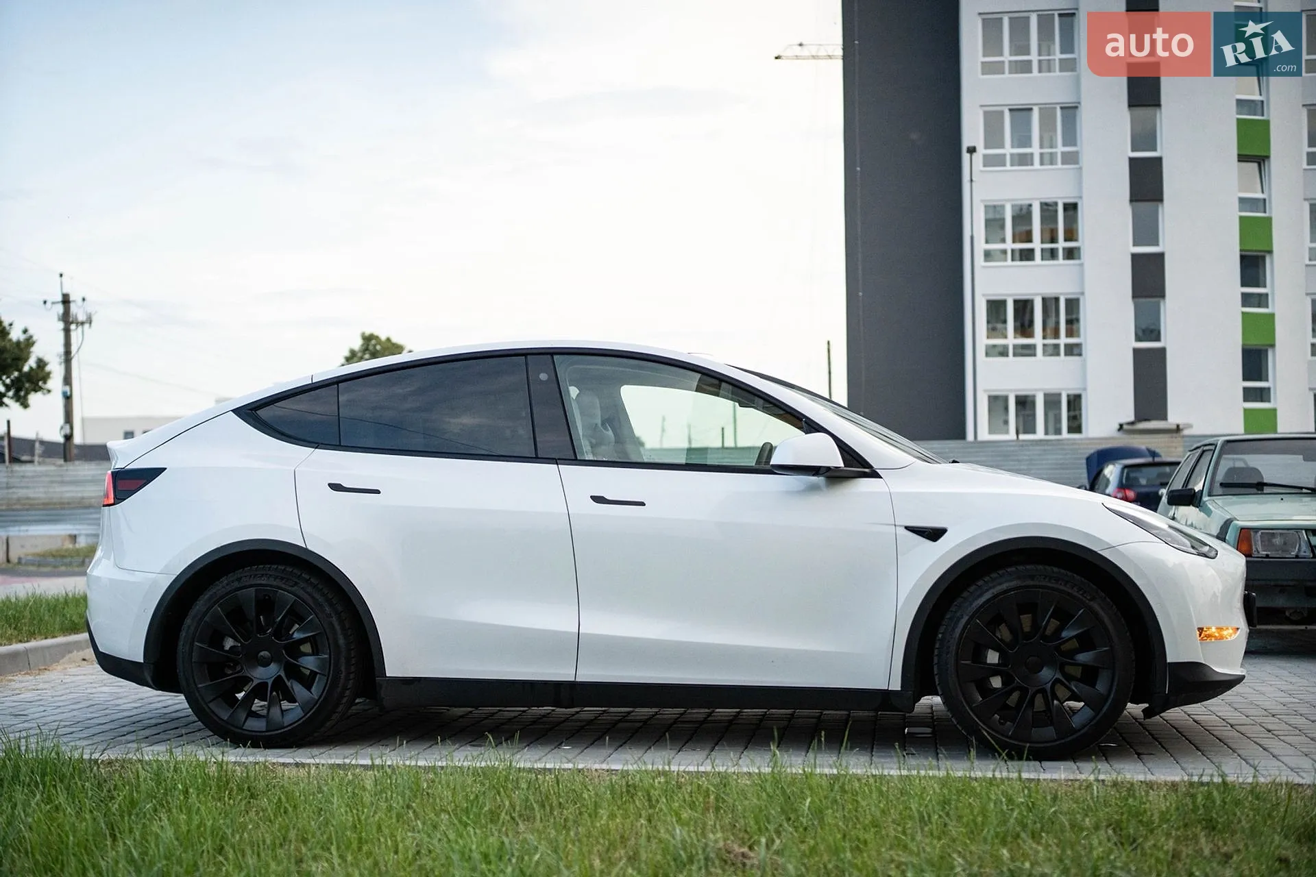 2021 Tesla Model Y - мініатюра 28