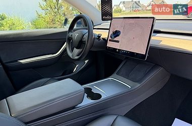 Позашляховик / Кросовер Tesla Model Y 2021 в Луцьку