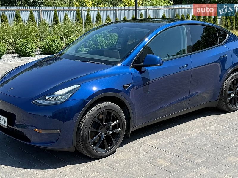 Позашляховик / Кросовер Tesla Model Y 2021 в Луцьку