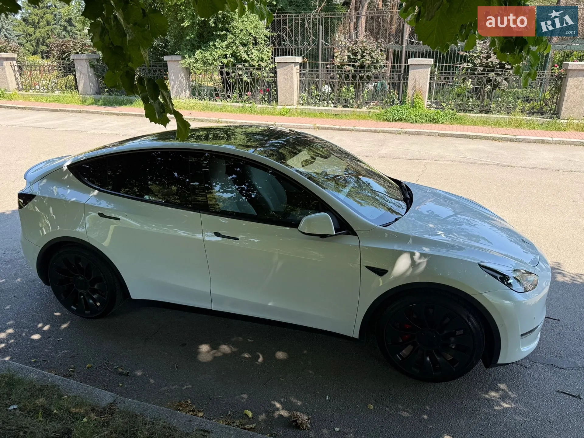 2022 Tesla Model Y - мініатюра 2