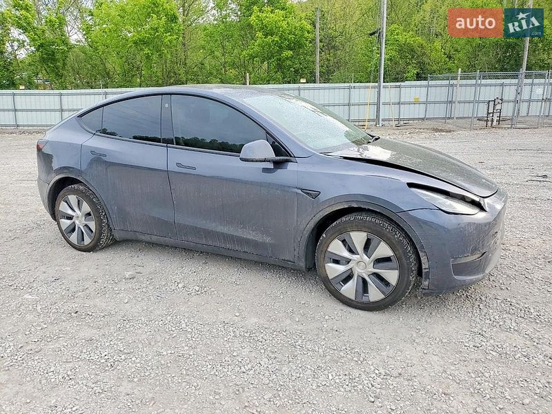 Внедорожник / Кроссовер Tesla Model Y 2023 в Львове