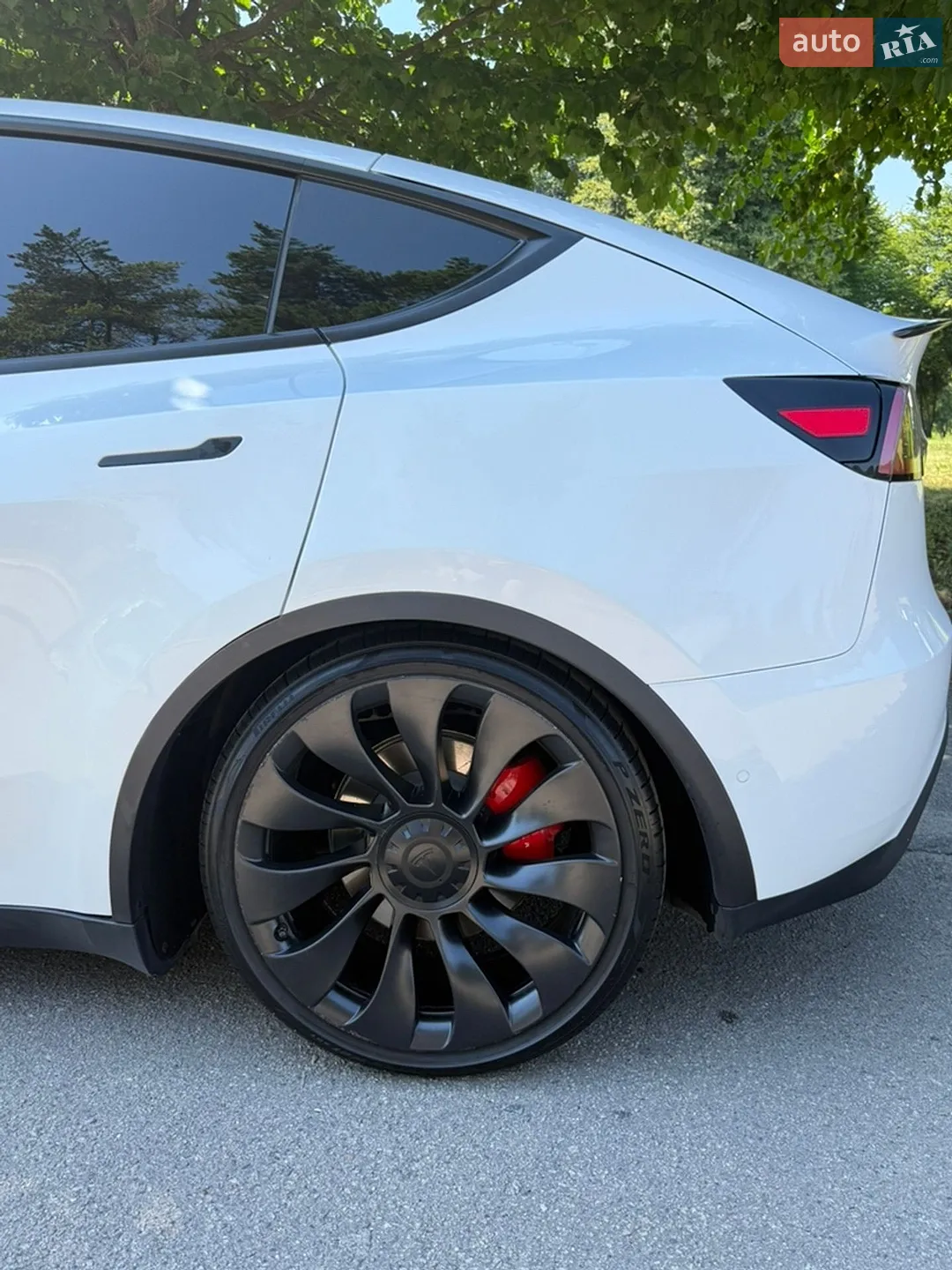 2022 Tesla Model Y - мініатюра 17