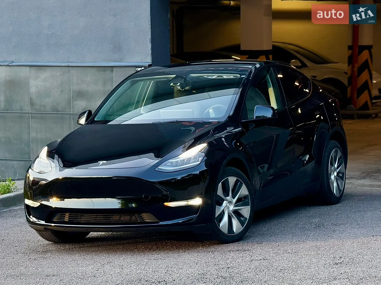 2023 Tesla Model Y - мініатюра 38
