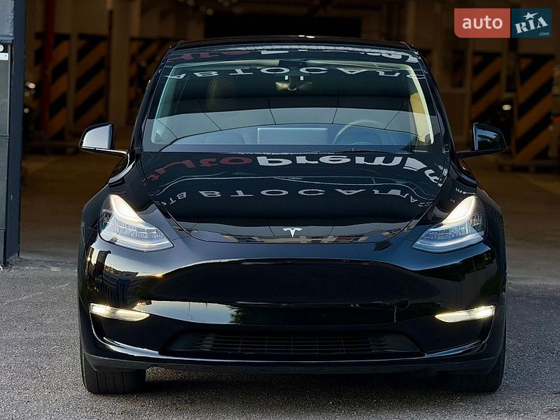 Внедорожник / Кроссовер Tesla Model Y 2023 в Харькове