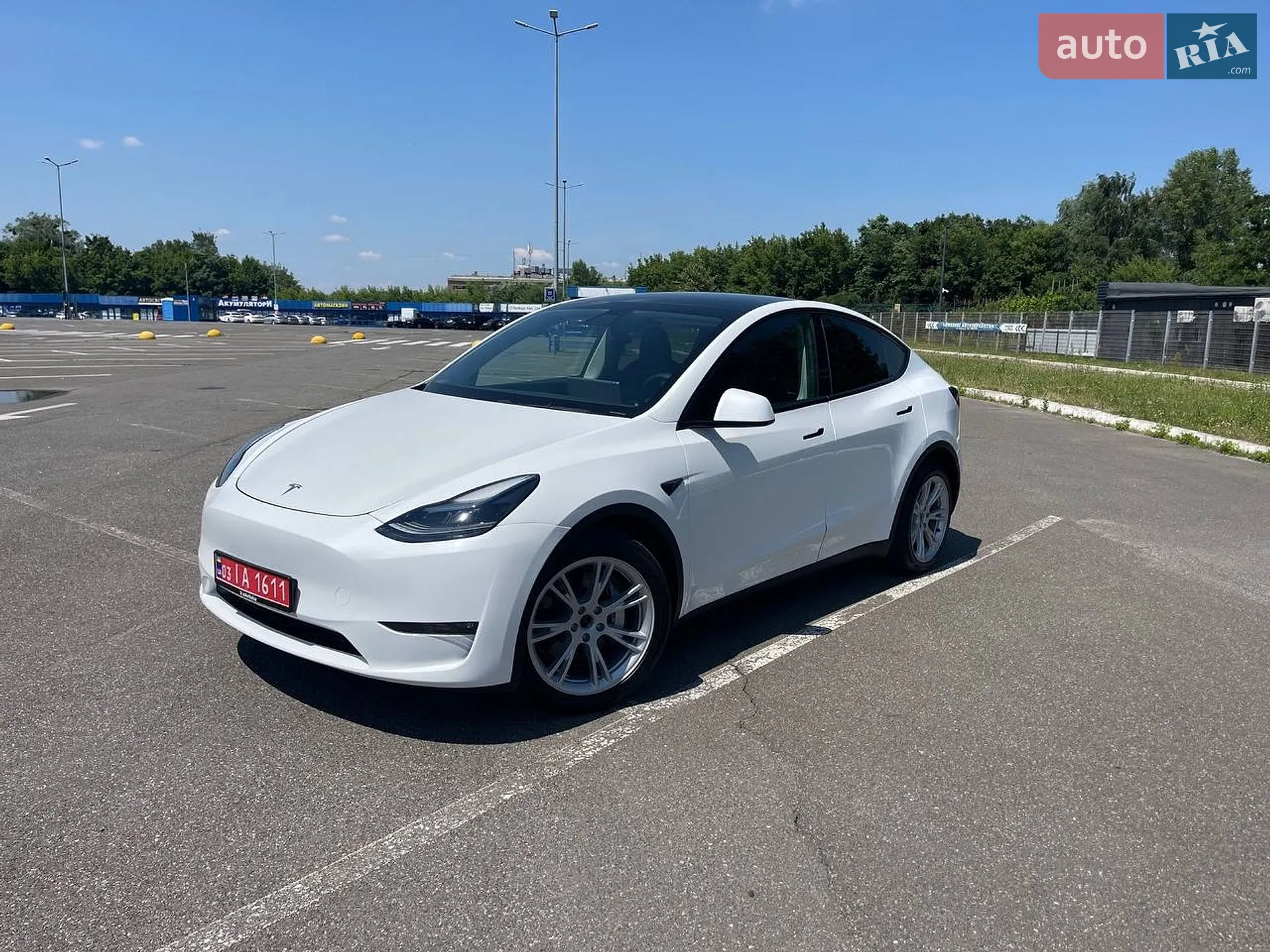 2023 Tesla Model Y - мініатюра 3