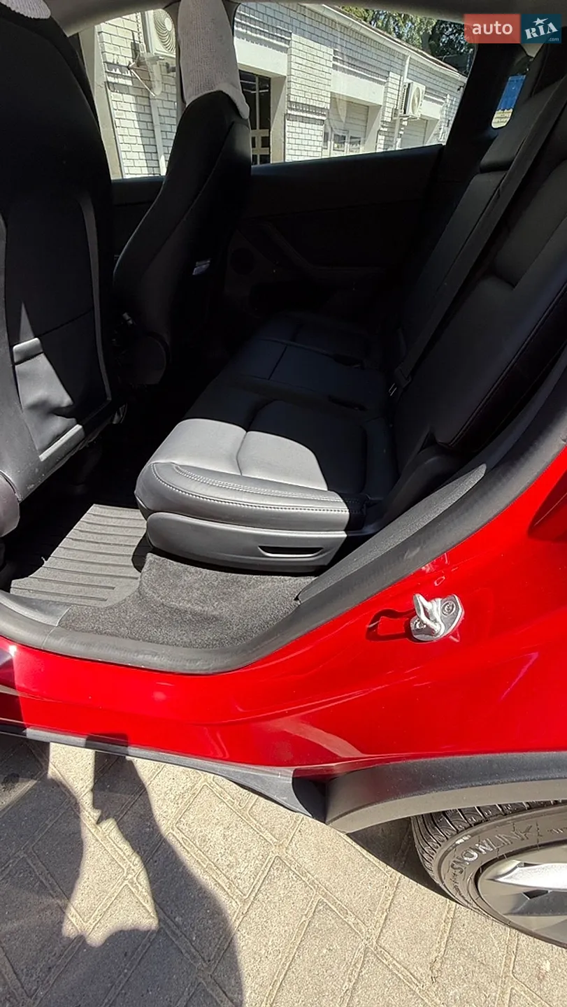 2022 Tesla Model Y - мініатюра 17