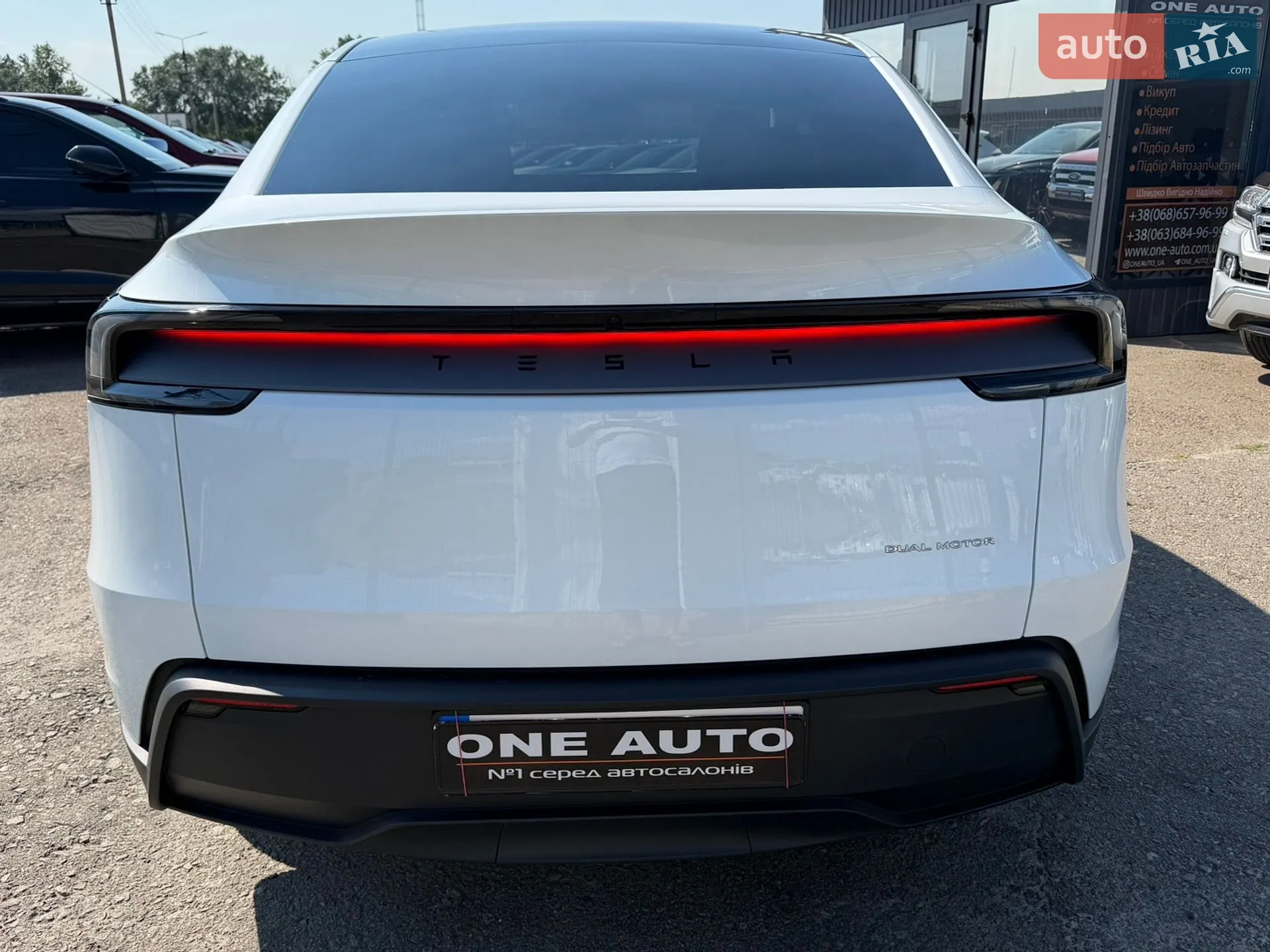 2025 Tesla Model Y - мініатюра 7