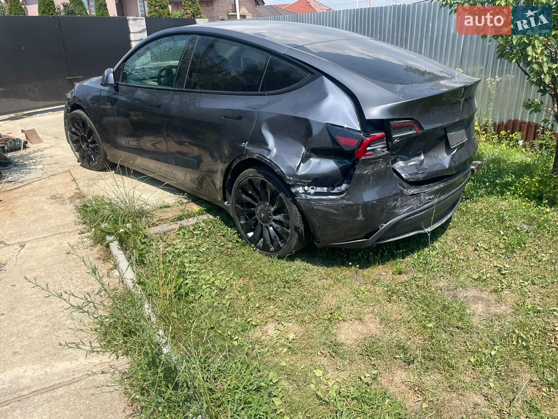 2021 Tesla Model Y - мініатюра 3