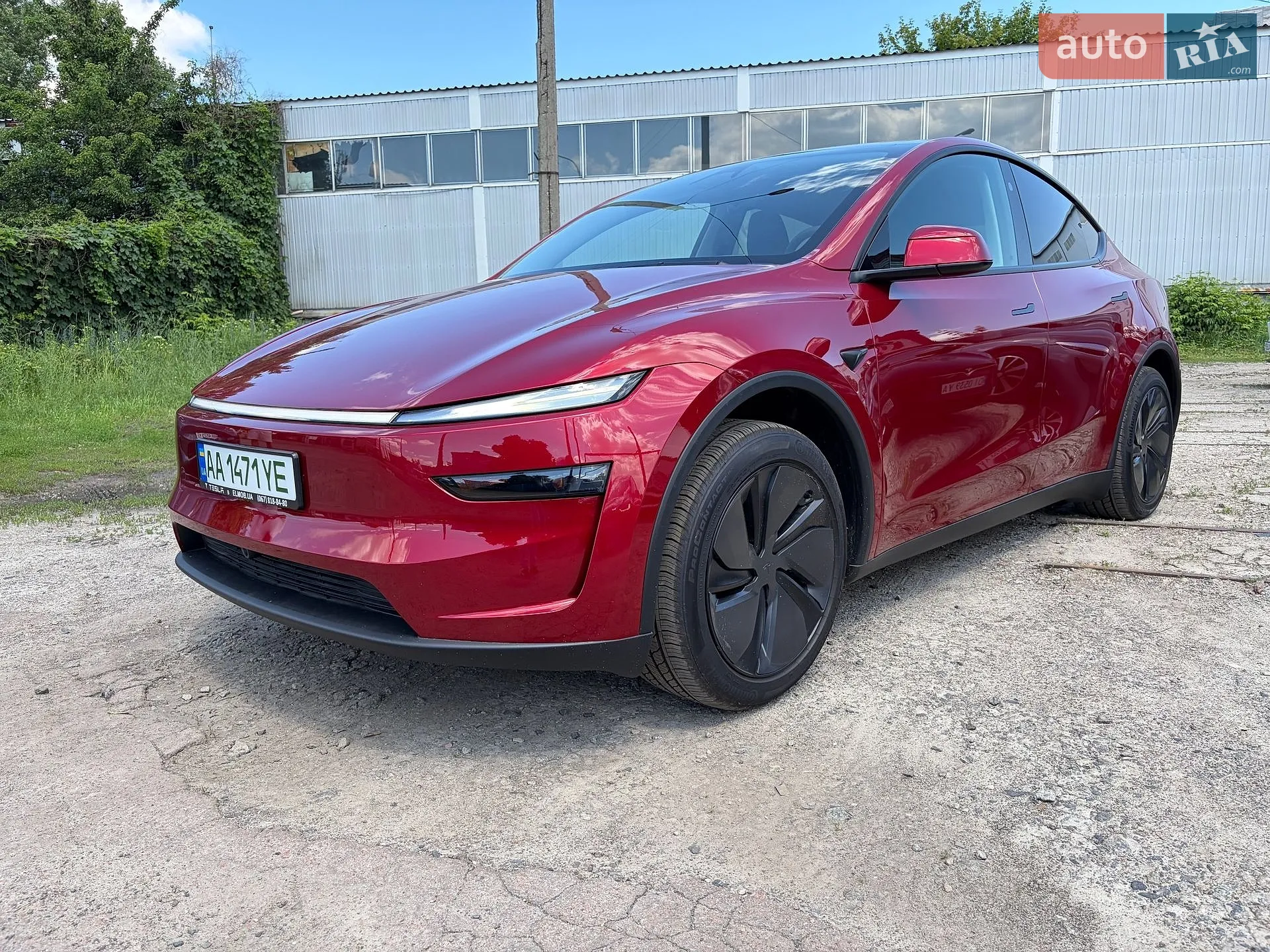 2025 Tesla Model Y - мініатюра 5