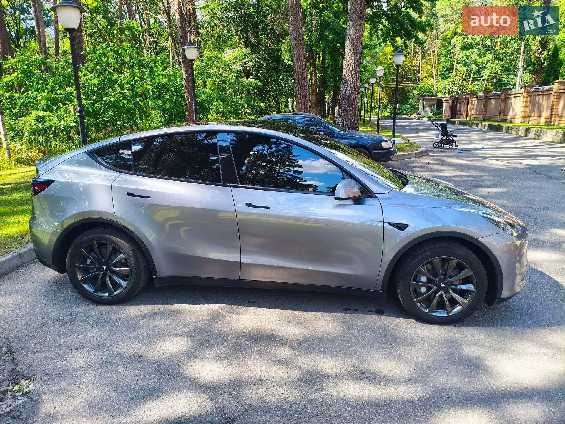 2024 Tesla Model Y - мініатюра 2