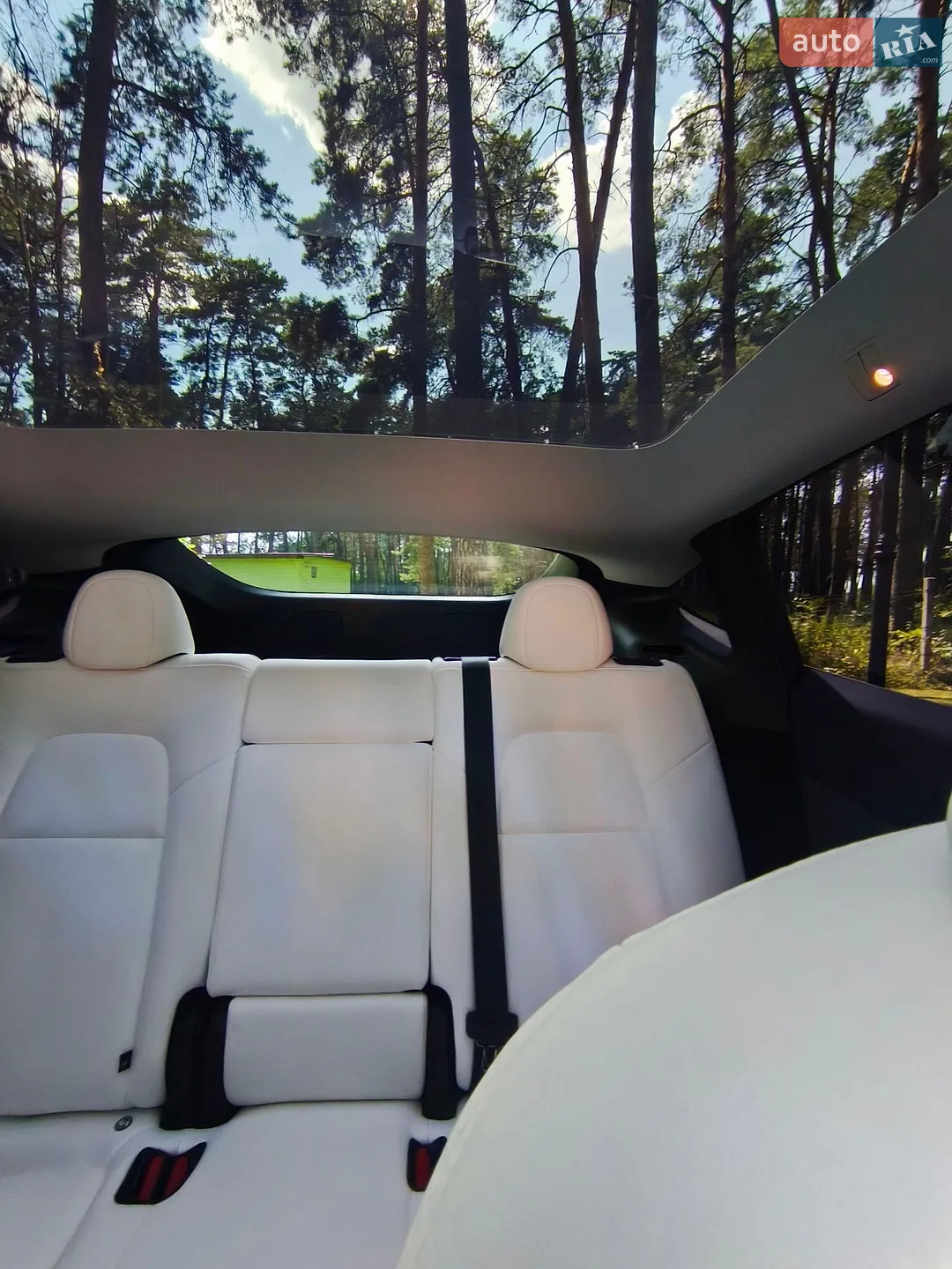 2024 Tesla Model Y - мініатюра 27