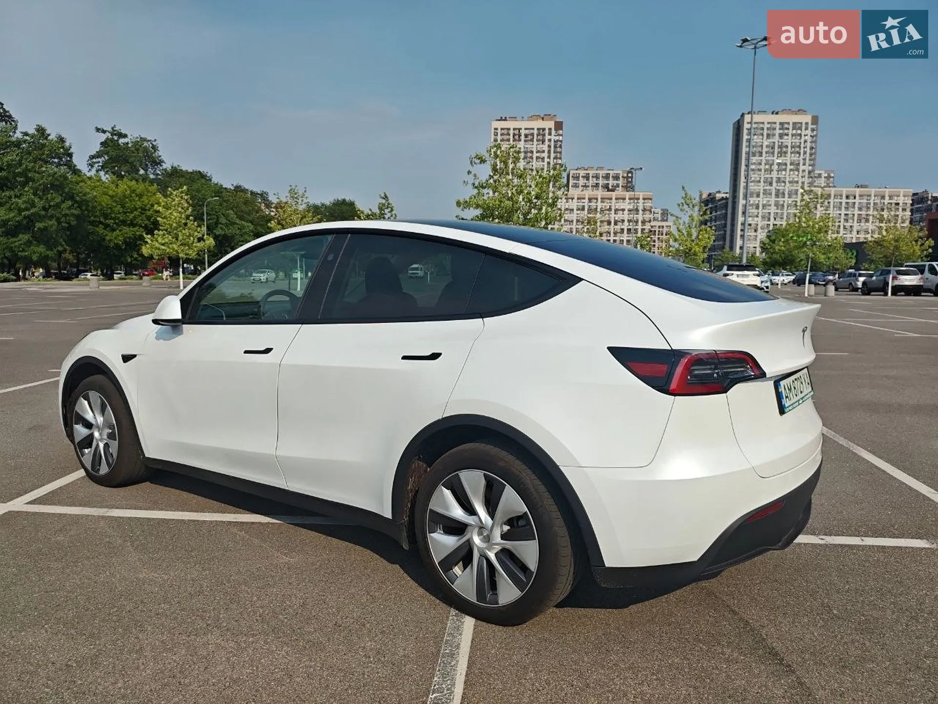 2024 Tesla Model Y - мініатюра 4
