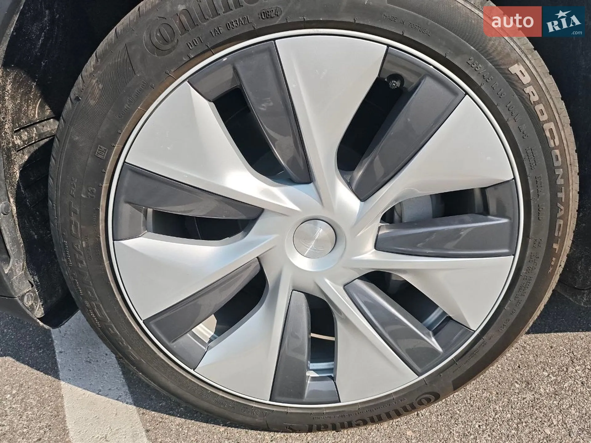 2024 Tesla Model Y - мініатюра 19