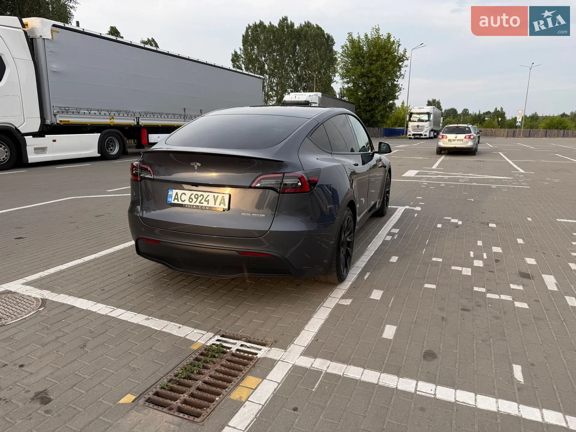 2023 Tesla Model Y - мініатюра 17