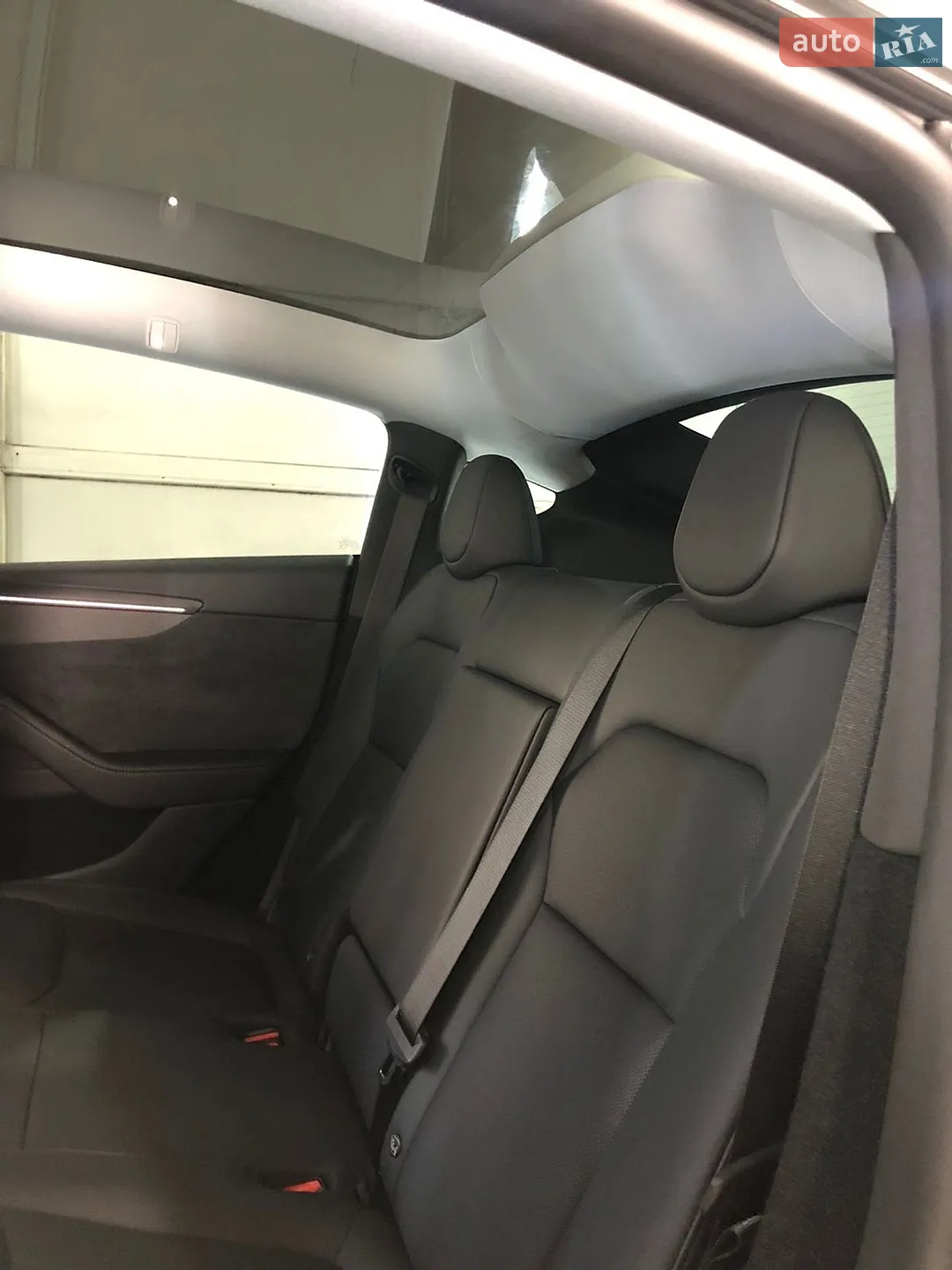 2025 Tesla Model Y - мініатюра 14