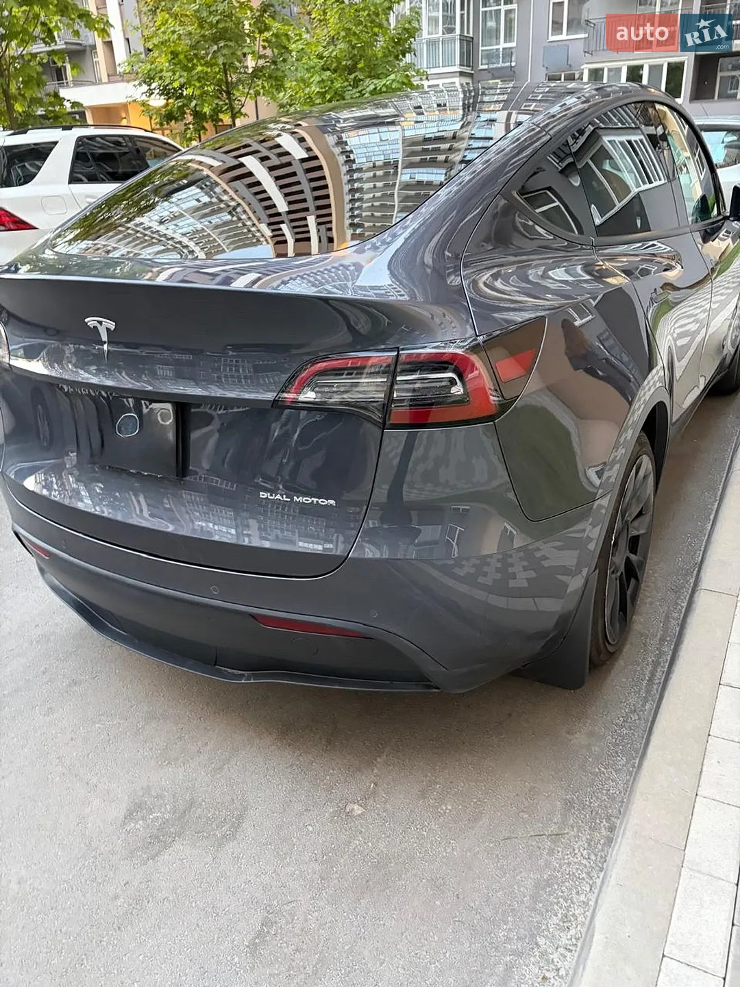 2022 Tesla Model Y - мініатюра 5