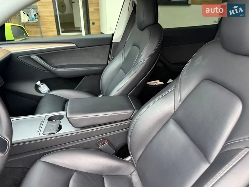 Tesla Model Y 2022 VIN 7SAYGDEE7NF574617 фото оголошення 75 з 116