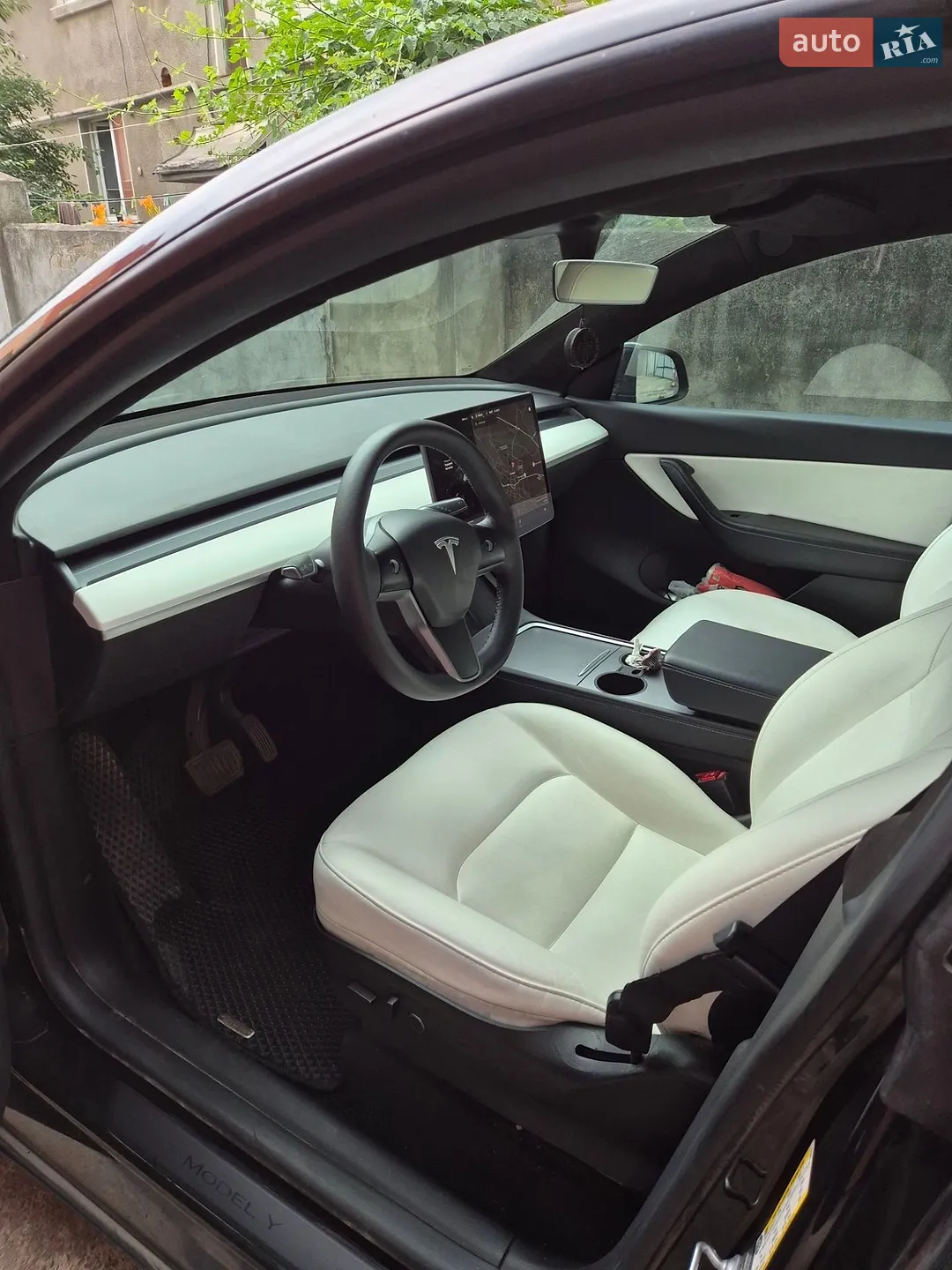 2021 Tesla Model Y - мініатюра 11