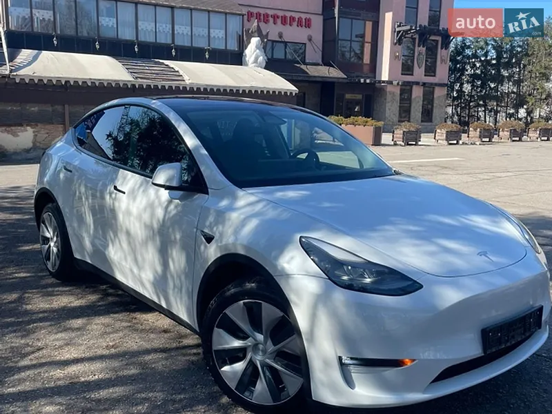 Tesla Model Y