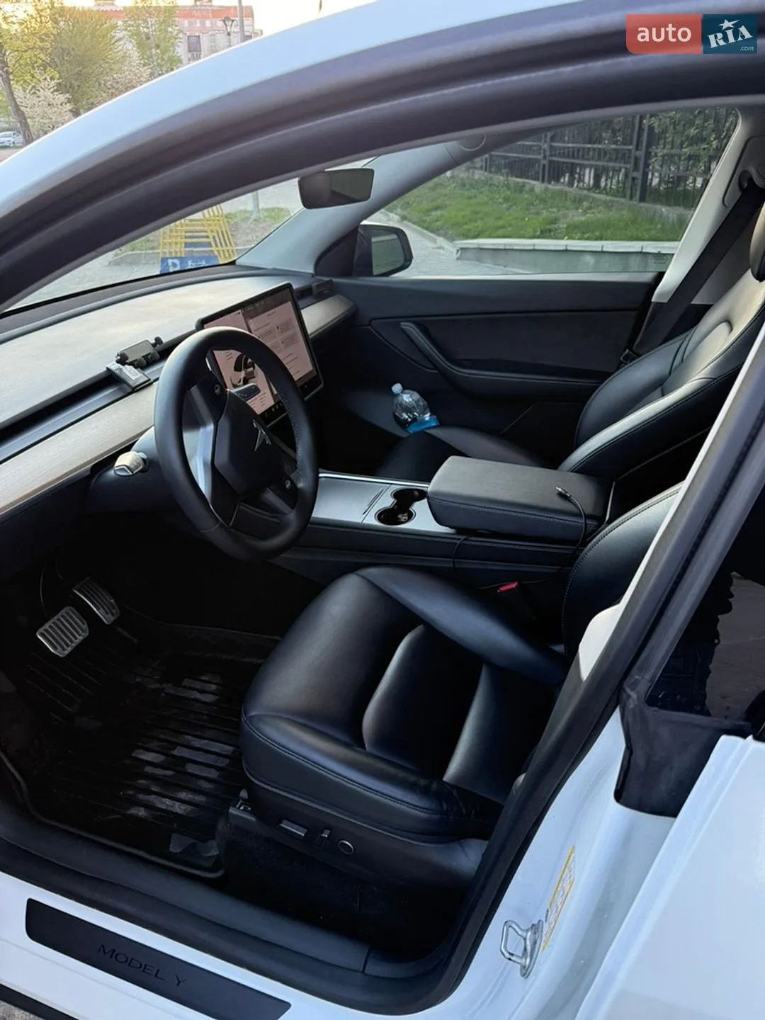 2022 Tesla Model Y - мініатюра 21