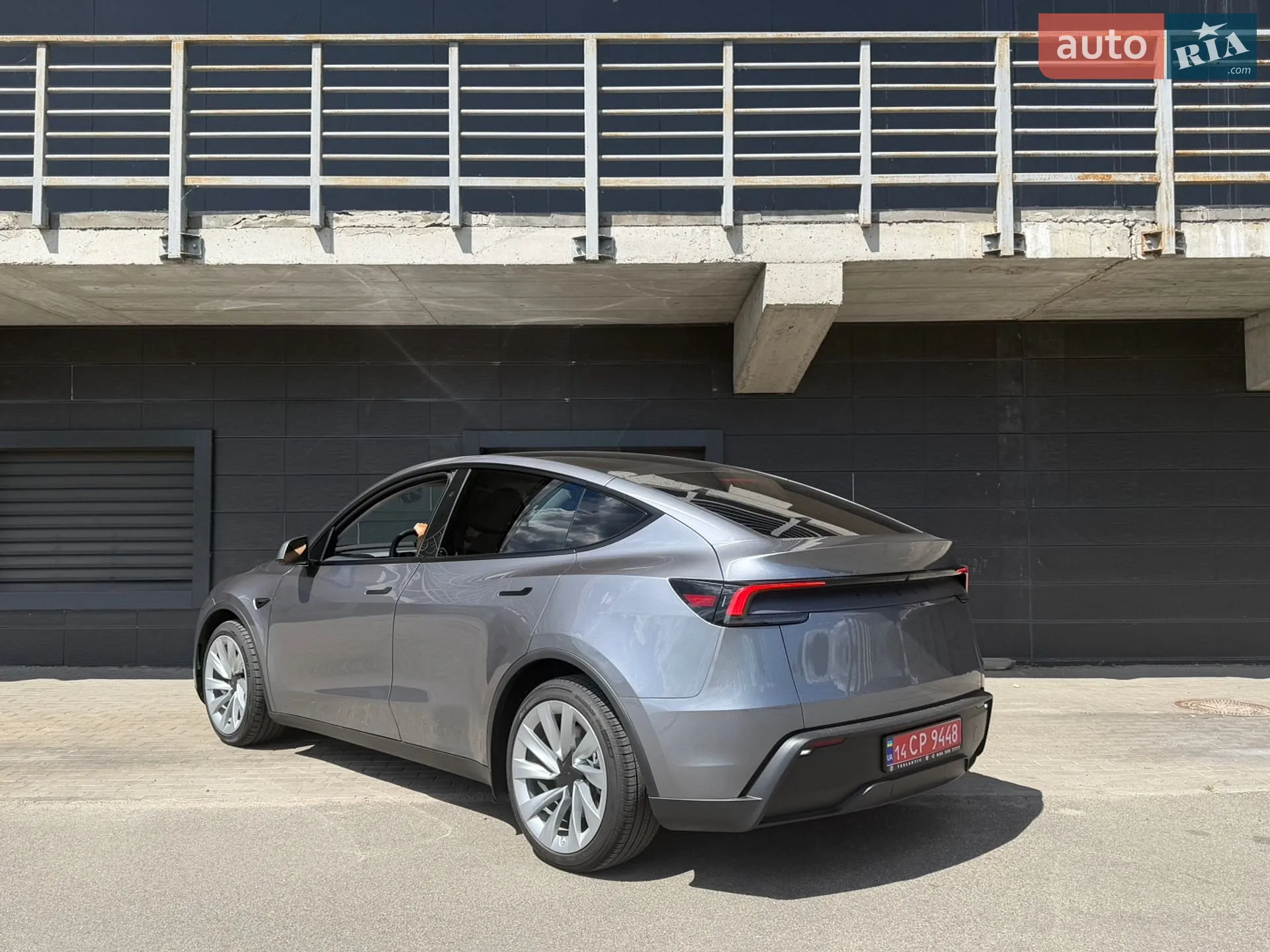 2025 Tesla Model Y - мініатюра 5