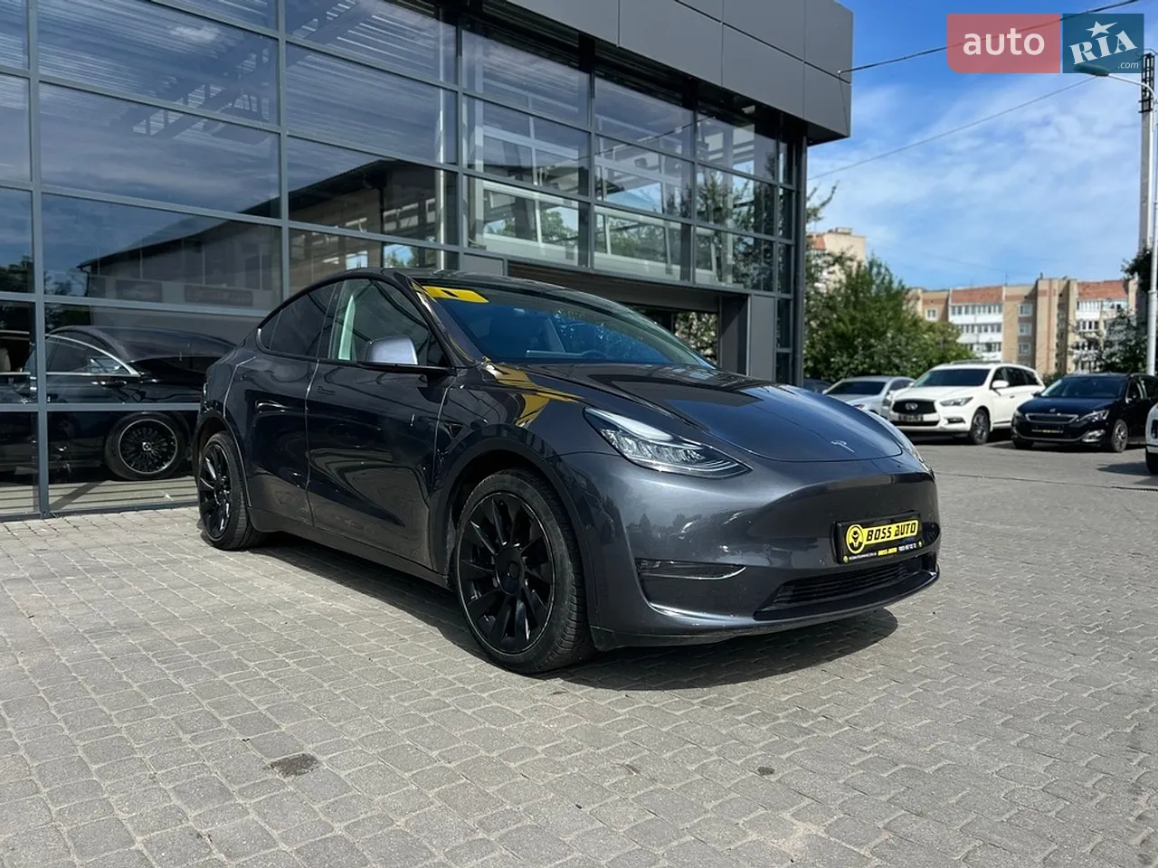 2020 Tesla Model S - мініатюра 24