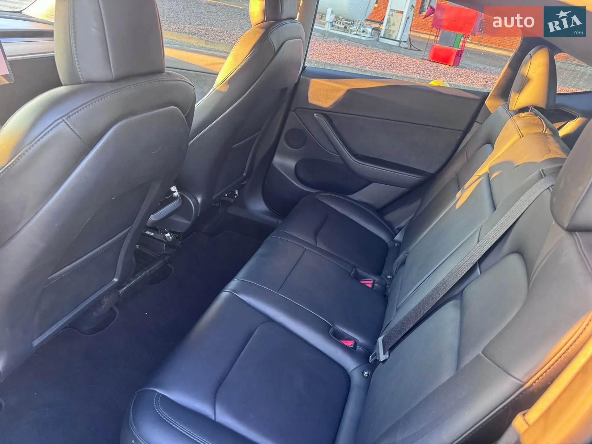 2022 Tesla Model Y - мініатюра 10