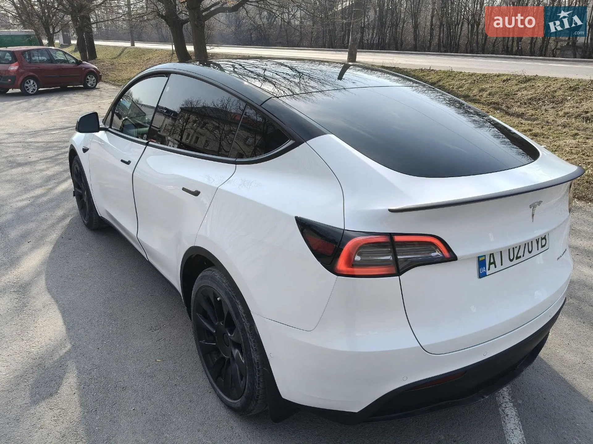 2022 Tesla Model Y - мініатюра 8