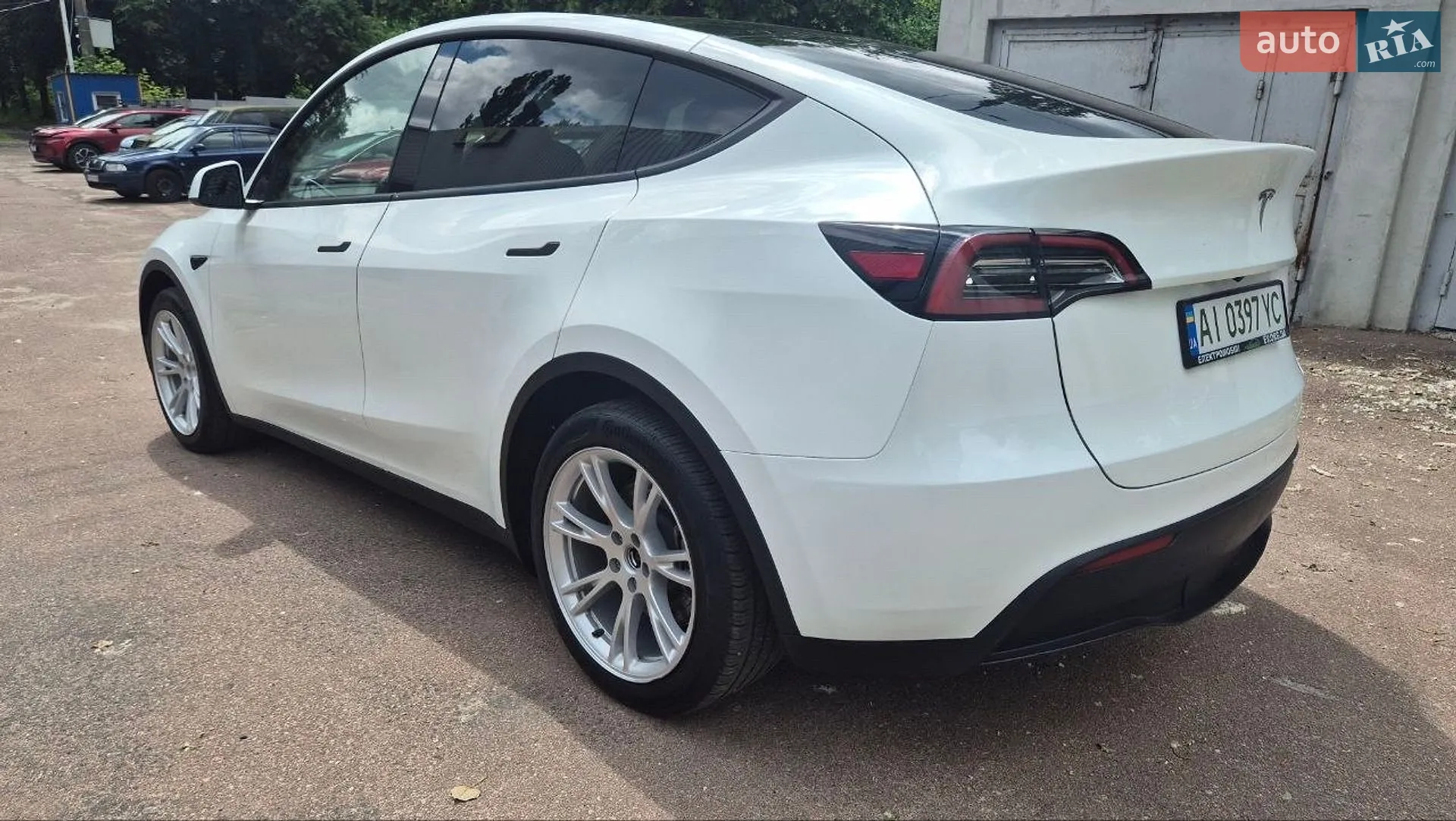 2023 Tesla Model Y - мініатюра 3