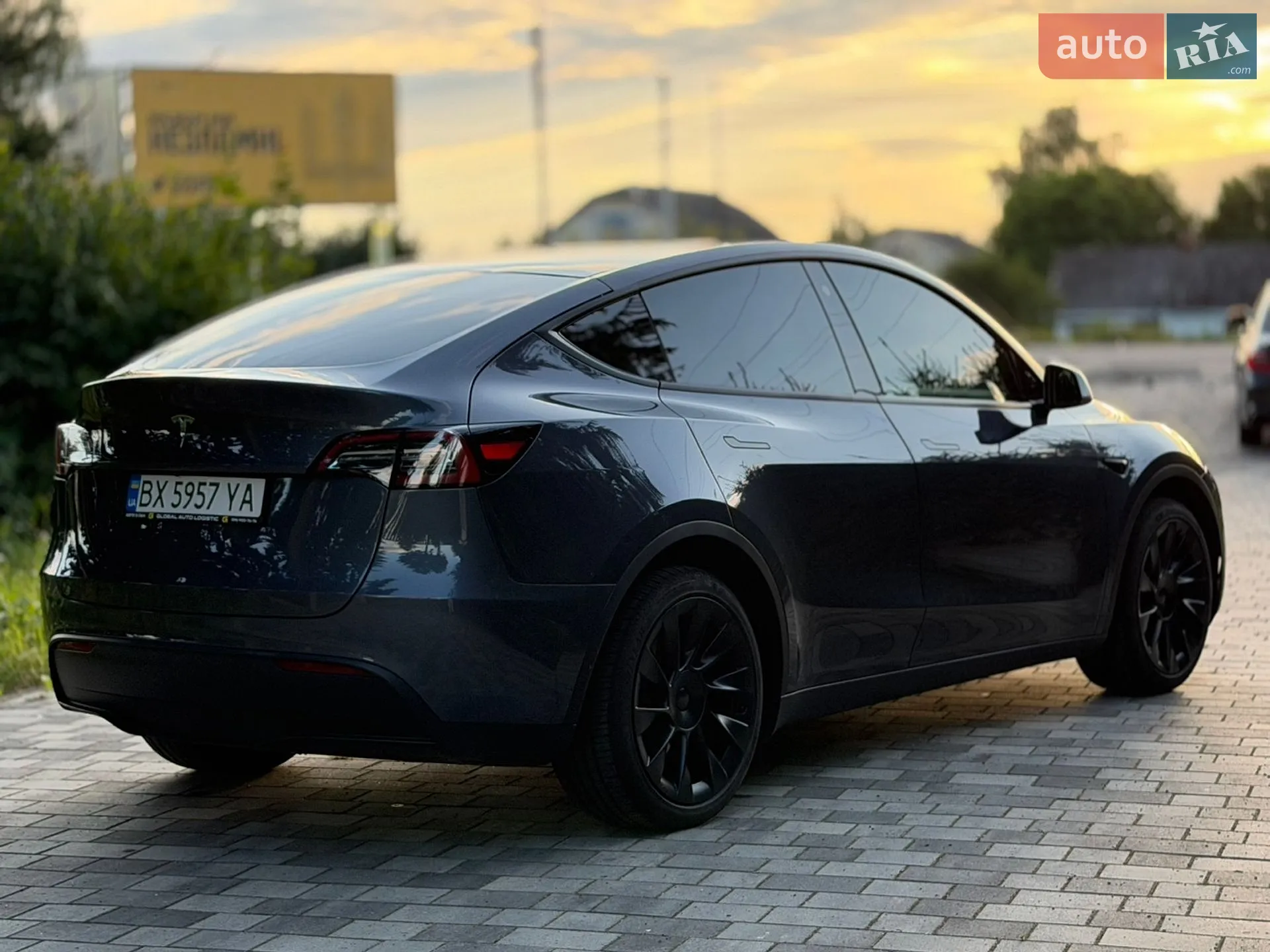 2022 Tesla Model Y - мініатюра 4