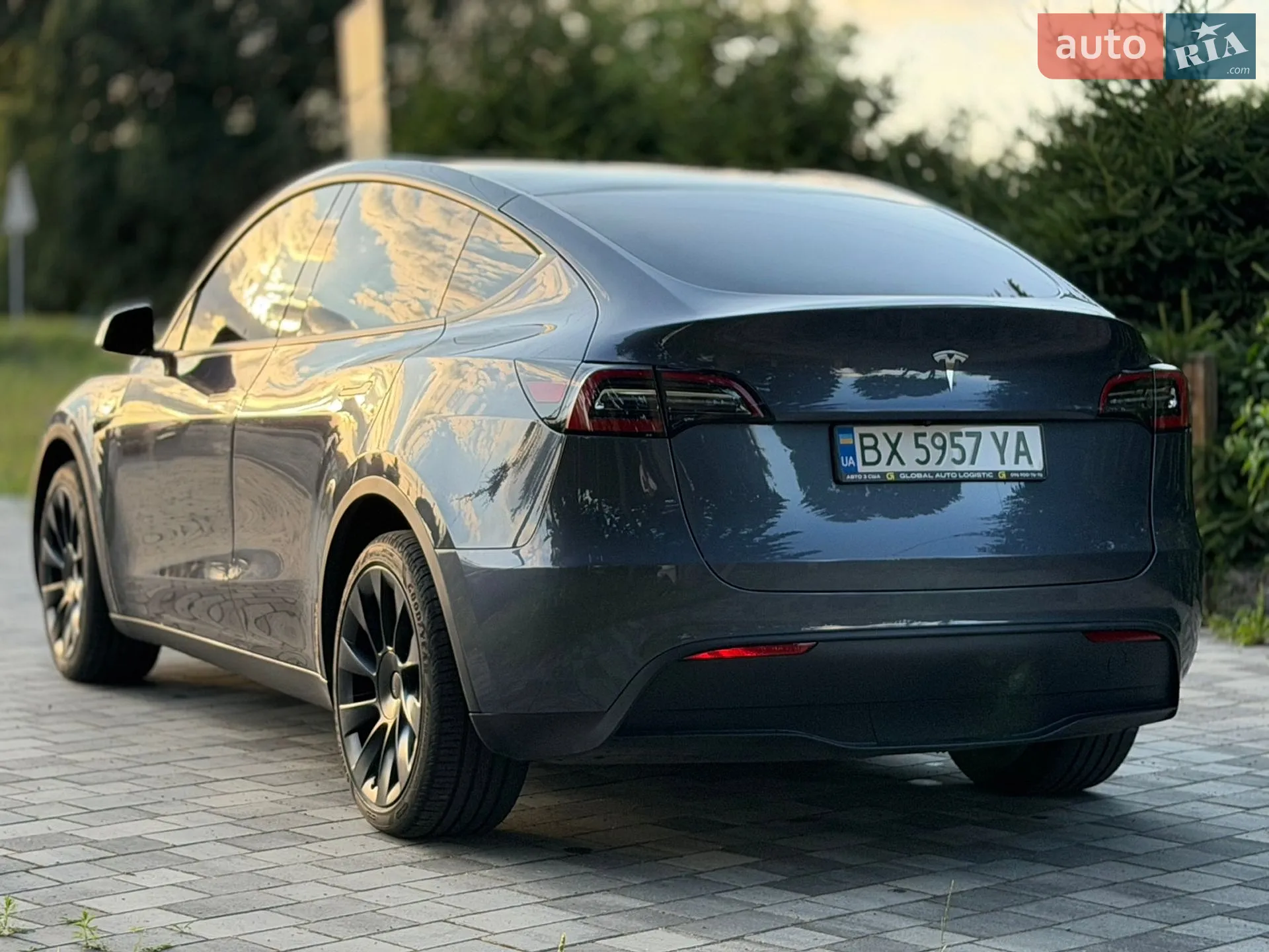 2022 Tesla Model Y - мініатюра 5