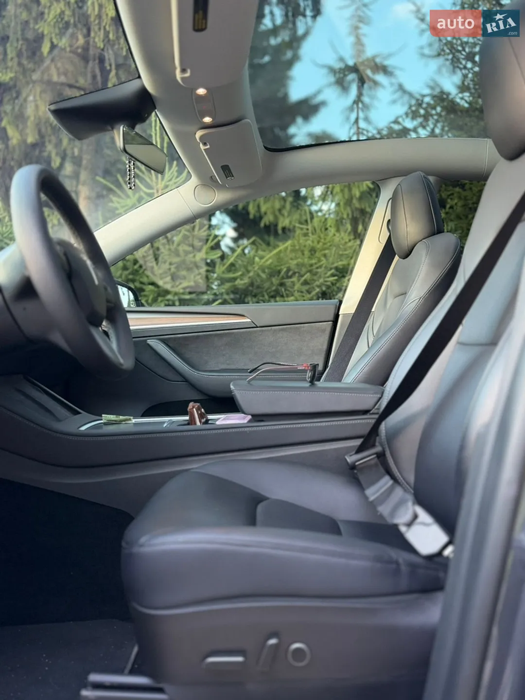 2022 Tesla Model Y - мініатюра 8