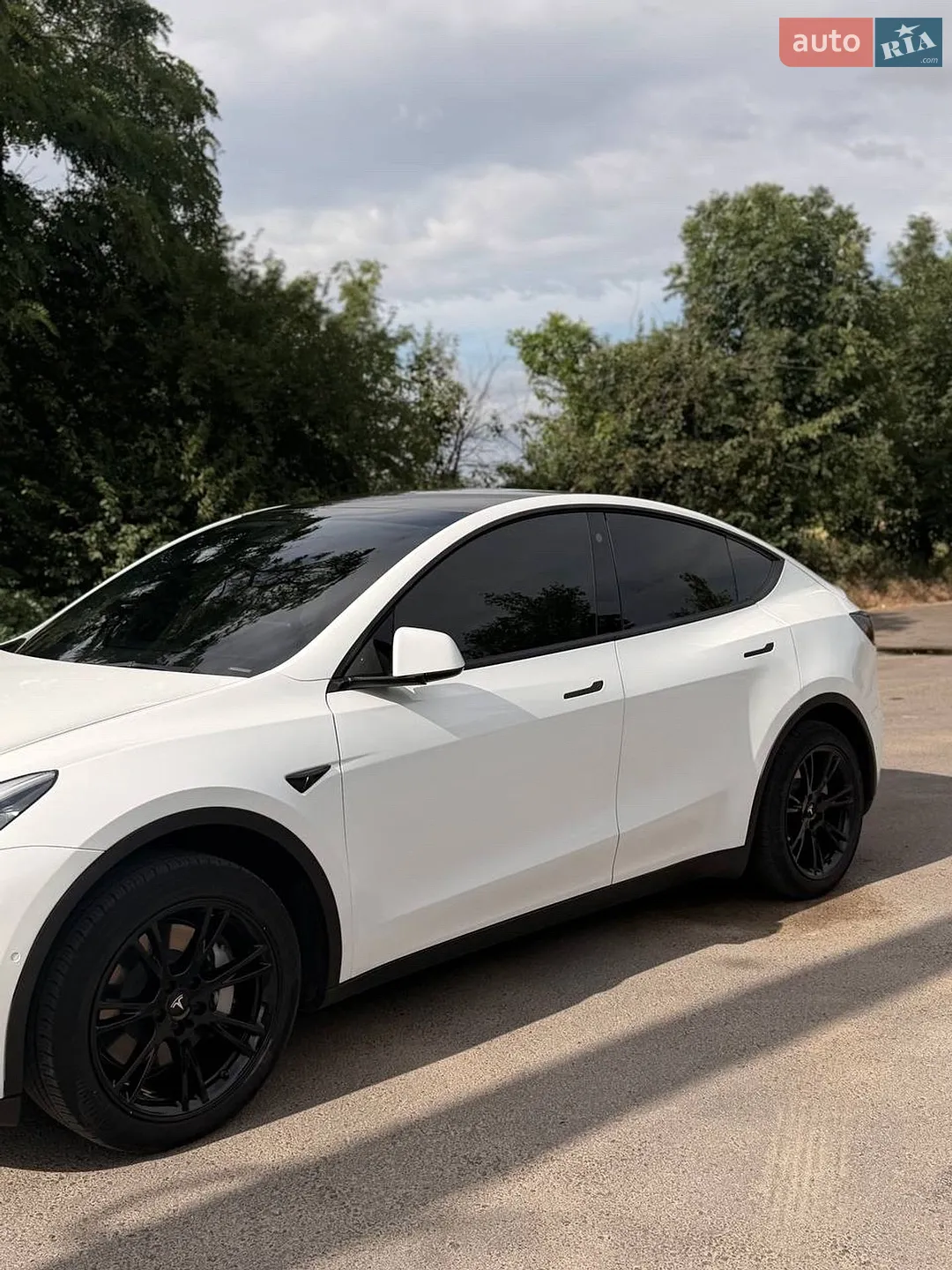 2021 Tesla Model Y - мініатюра 4