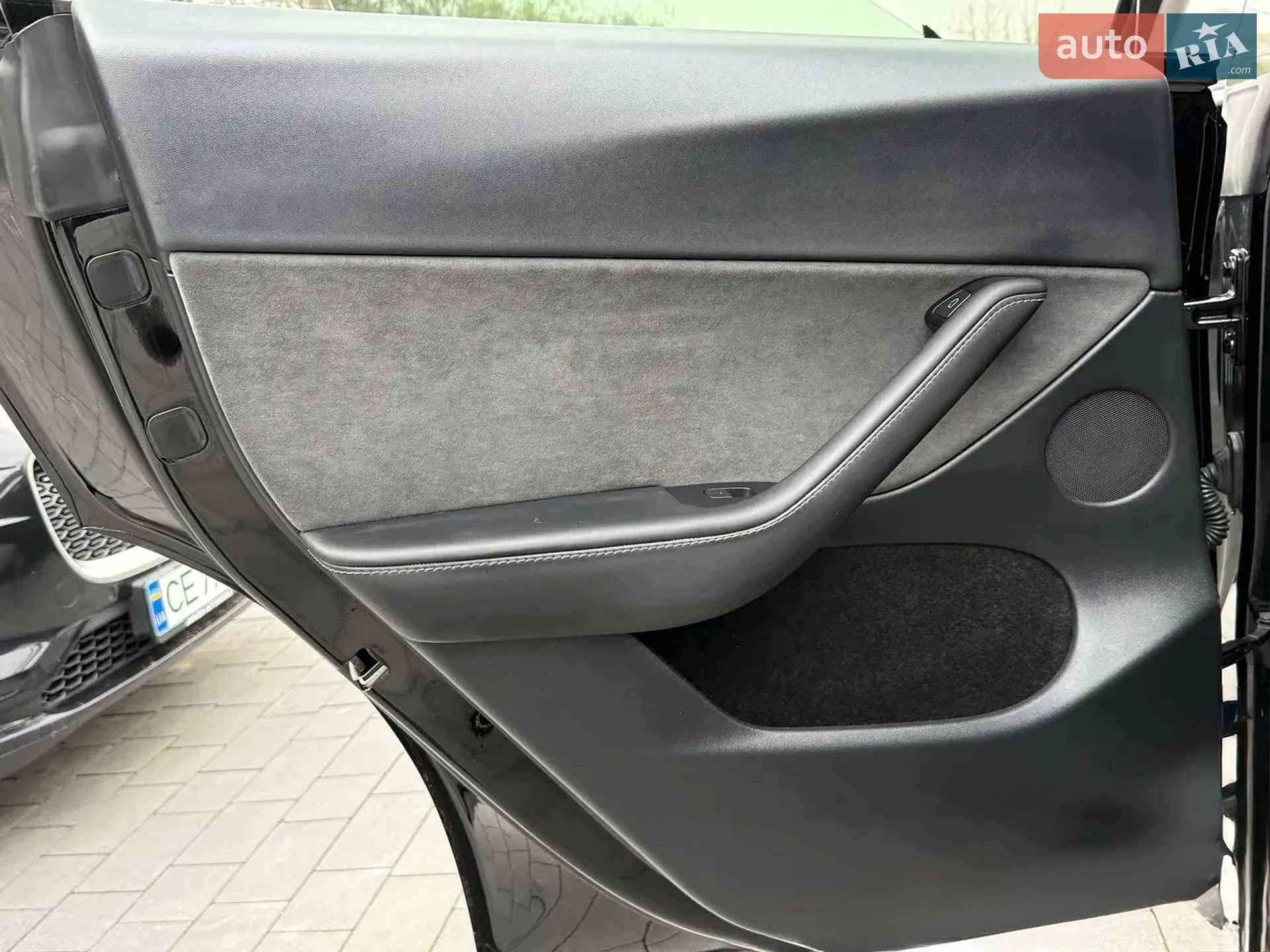 2024 Tesla Model Y - мініатюра 28