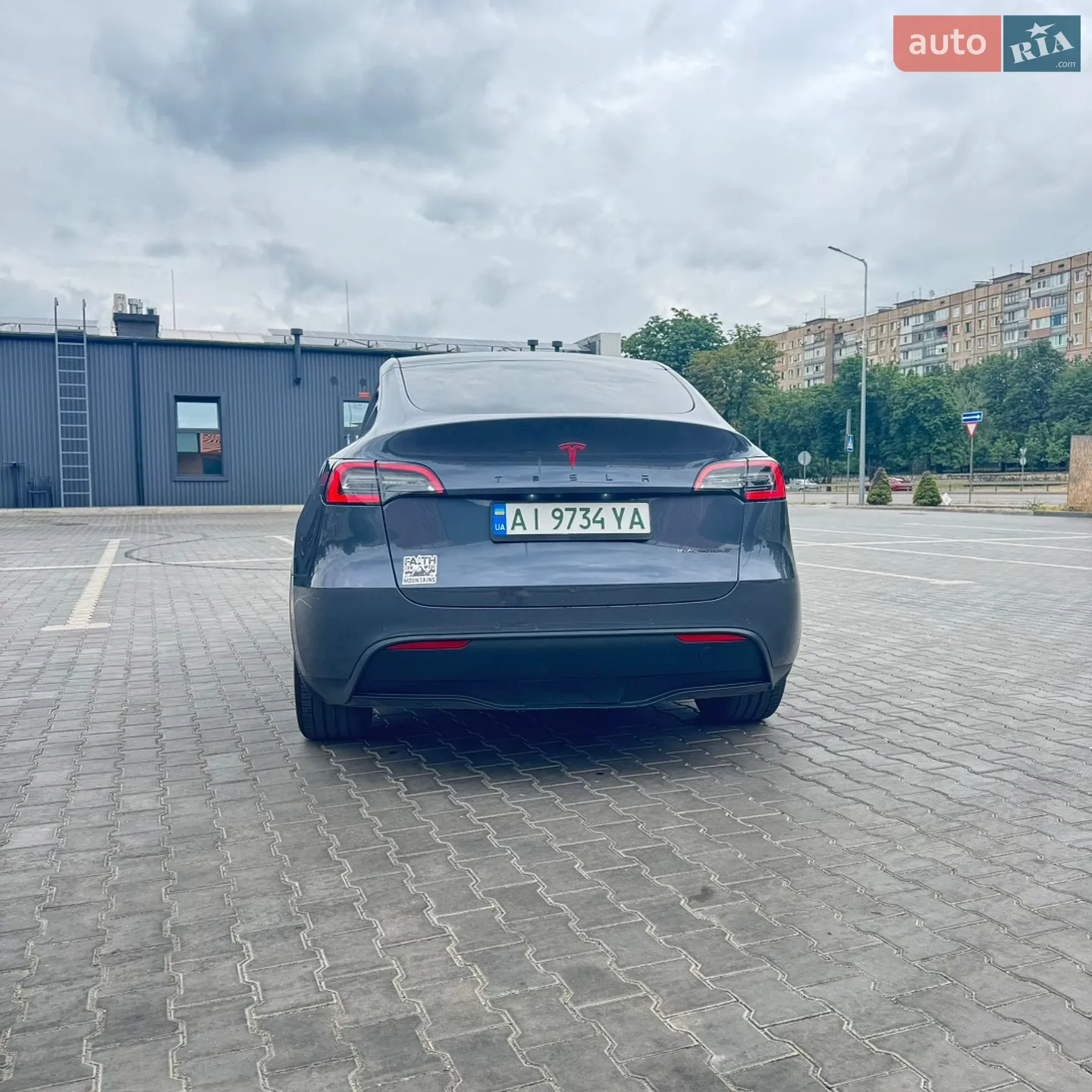 2020 Tesla Model Y - мініатюра 8