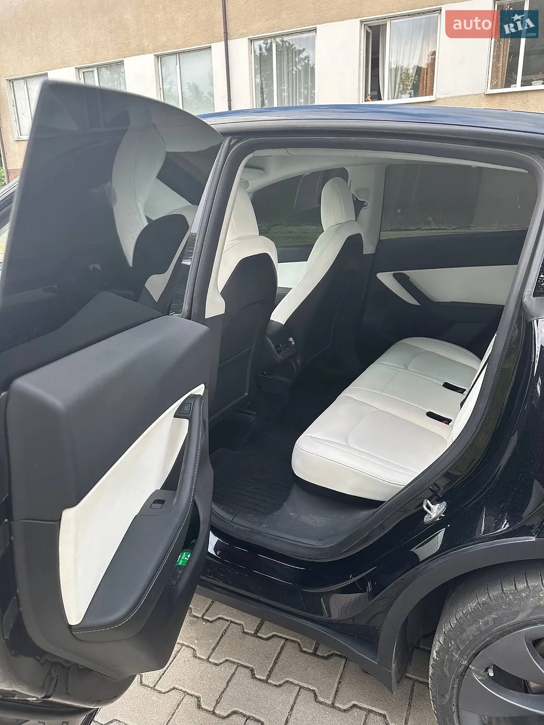 2021 Tesla Model Y - мініатюра 6