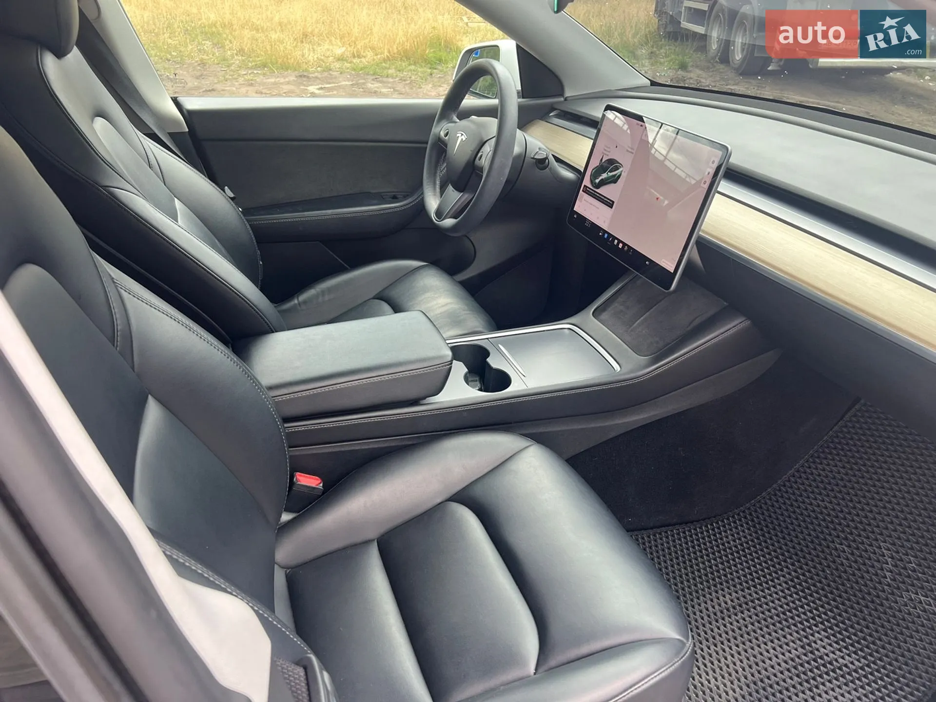 2021 Tesla Model Y - мініатюра 8
