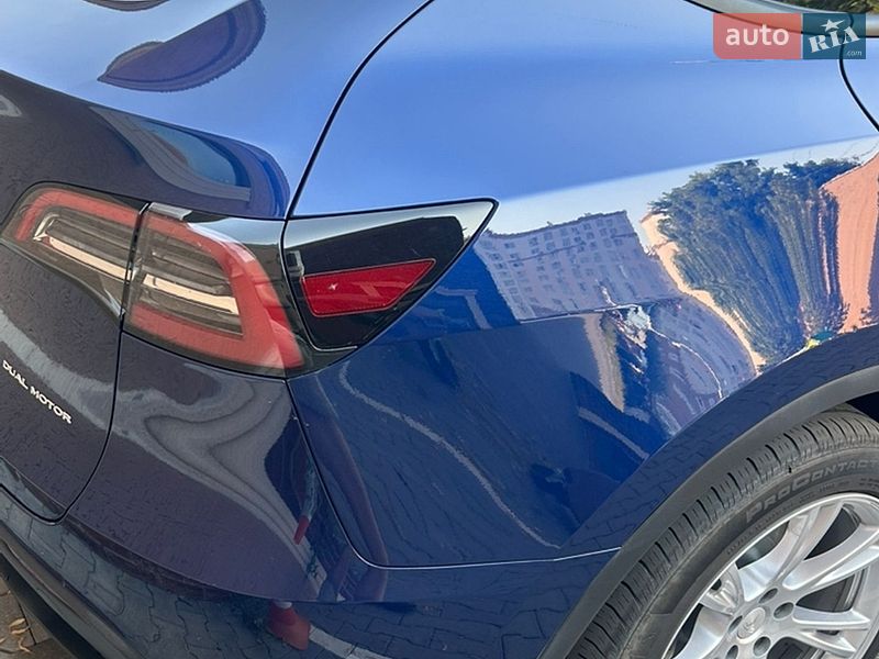 Позашляховик / Кросовер Tesla Model Y 2023 в Києві