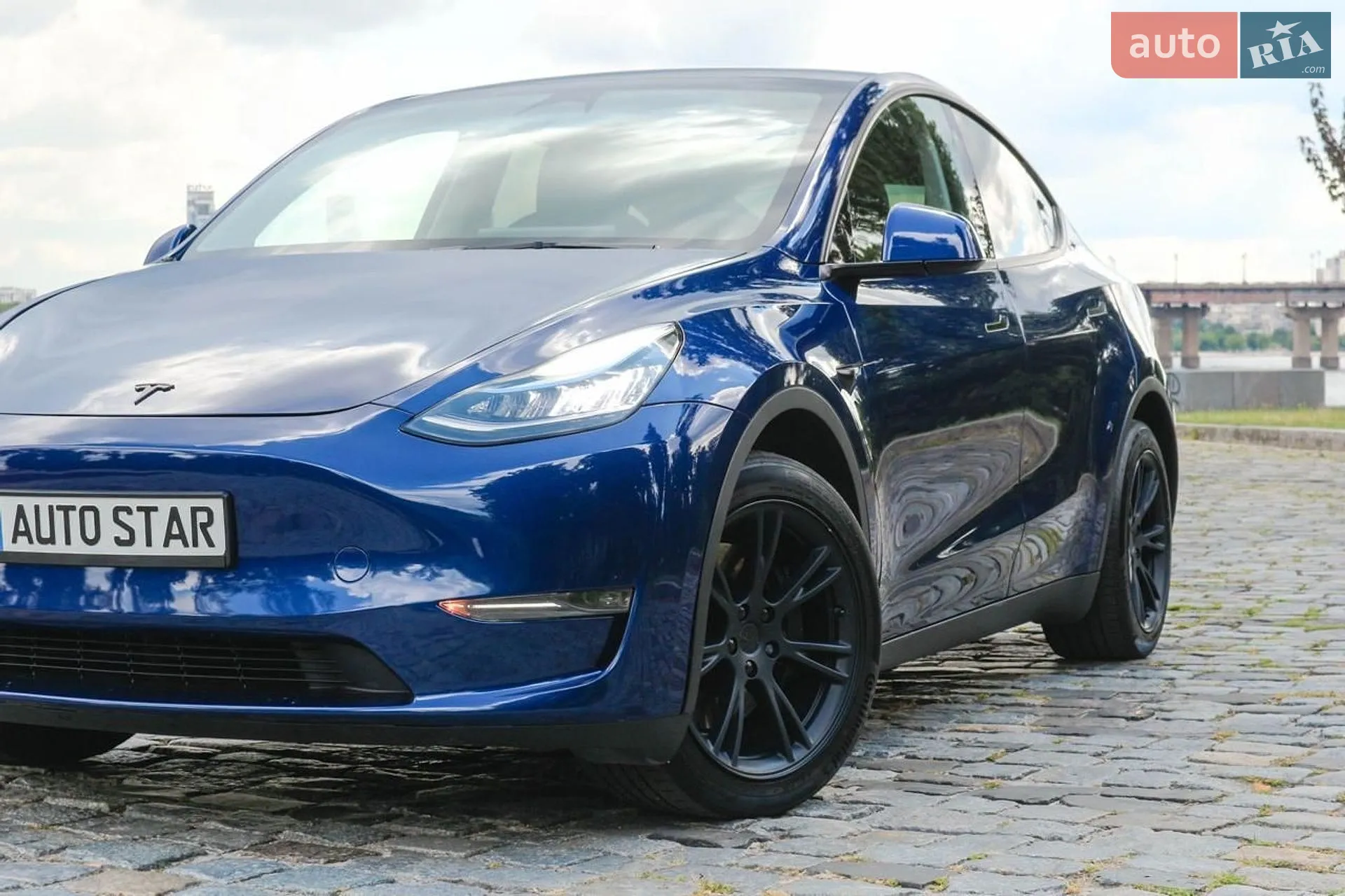 2022 Tesla Model Y - мініатюра 4