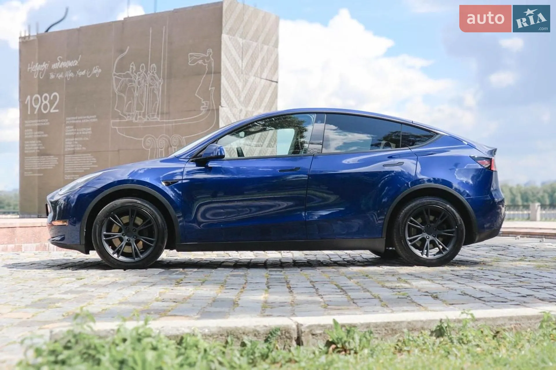 2022 Tesla Model Y - мініатюра 16
