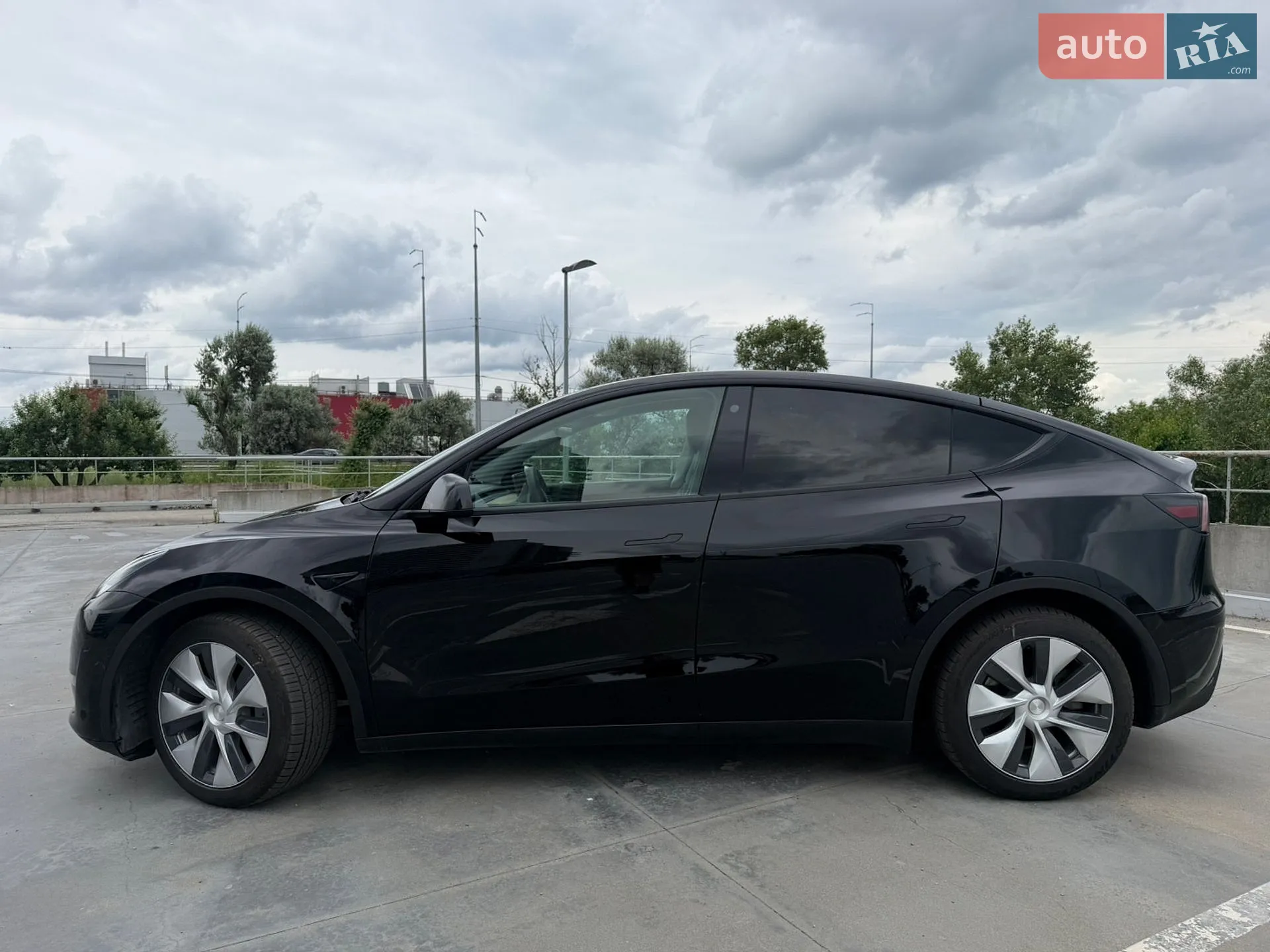 2022 Tesla Model Y - мініатюра 4