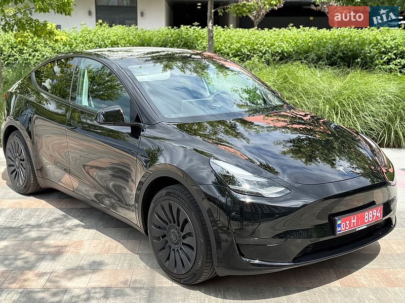 Позашляховик / Кросовер Tesla Model Y 2024 в Києві фото 4 Позашляховик / Кросовер Tesla Model Y 2024 в Києві