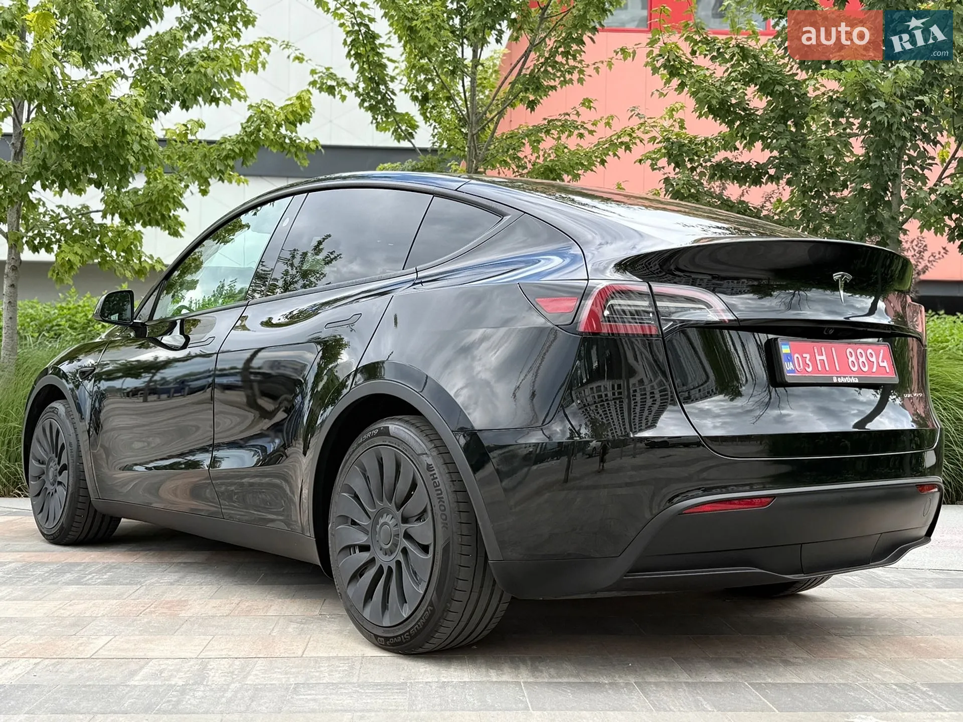 2024 Tesla Model Y - мініатюра 15