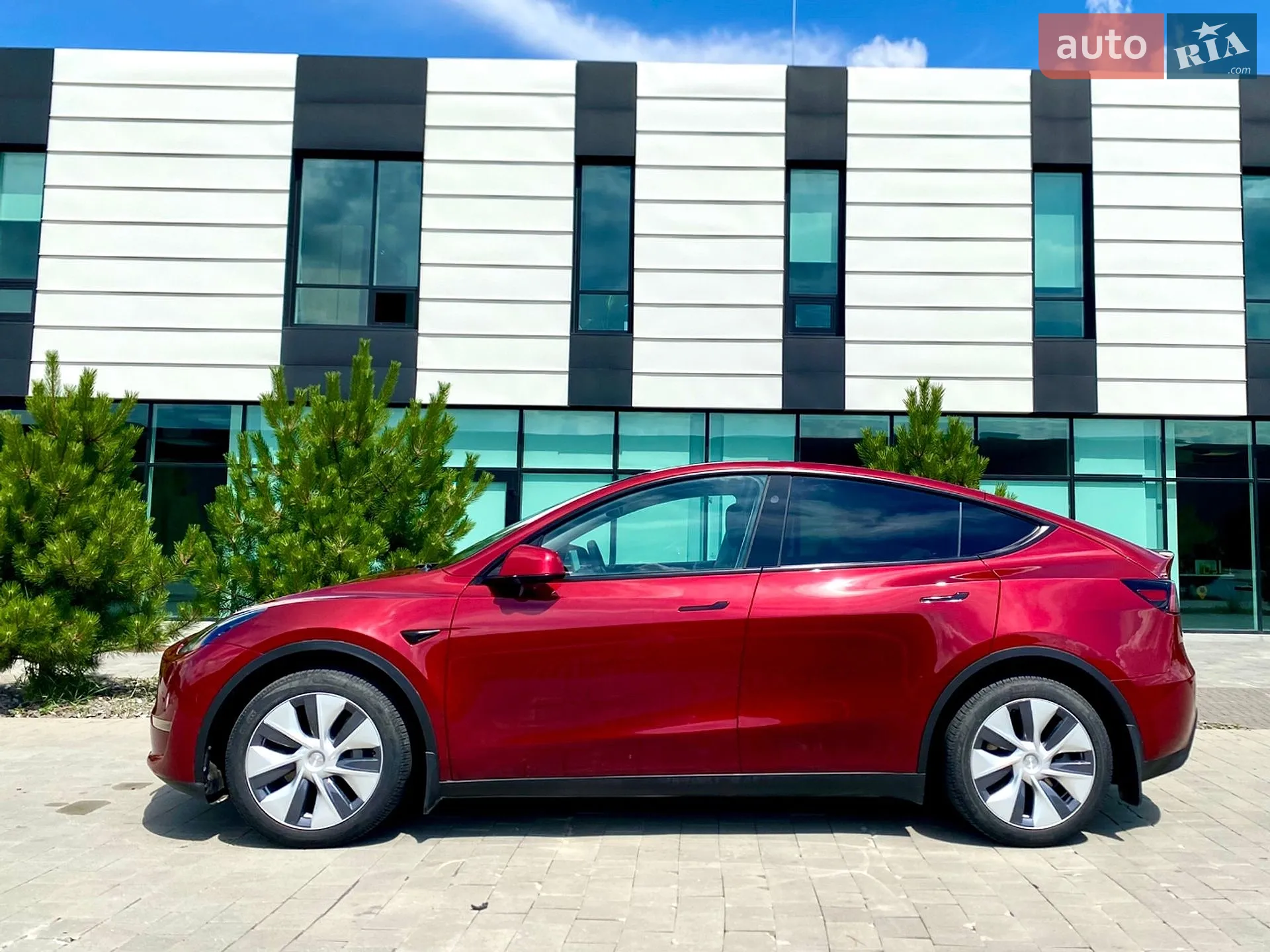 2024 Tesla Model Y - мініатюра 5