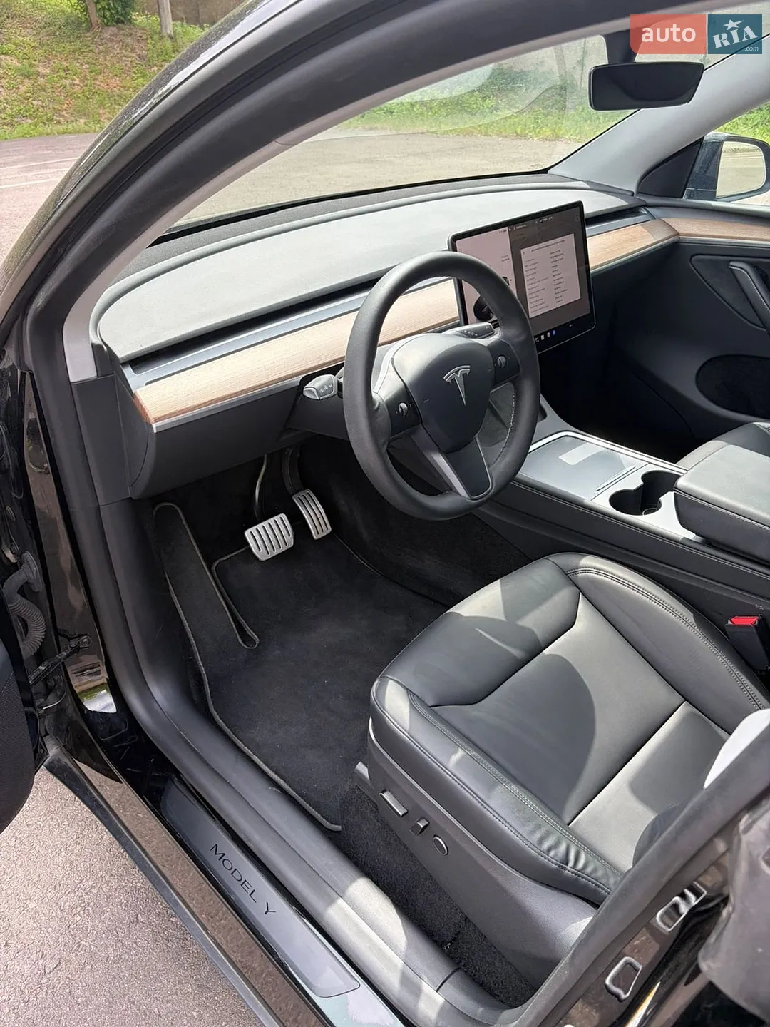 2024 Tesla Model Y - мініатюра 22