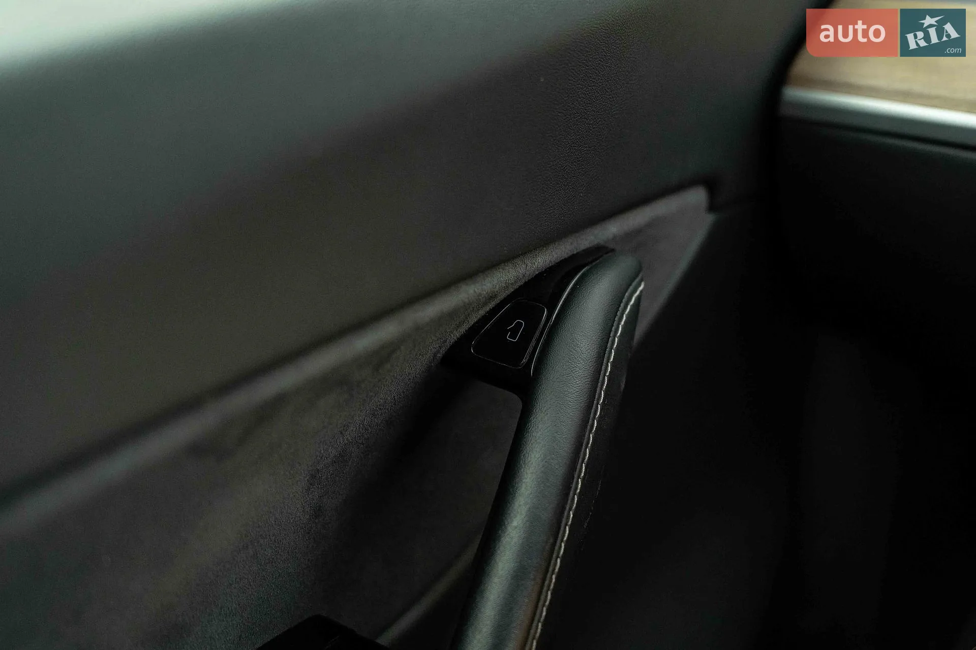 2020 Tesla Model Y - мініатюра 19