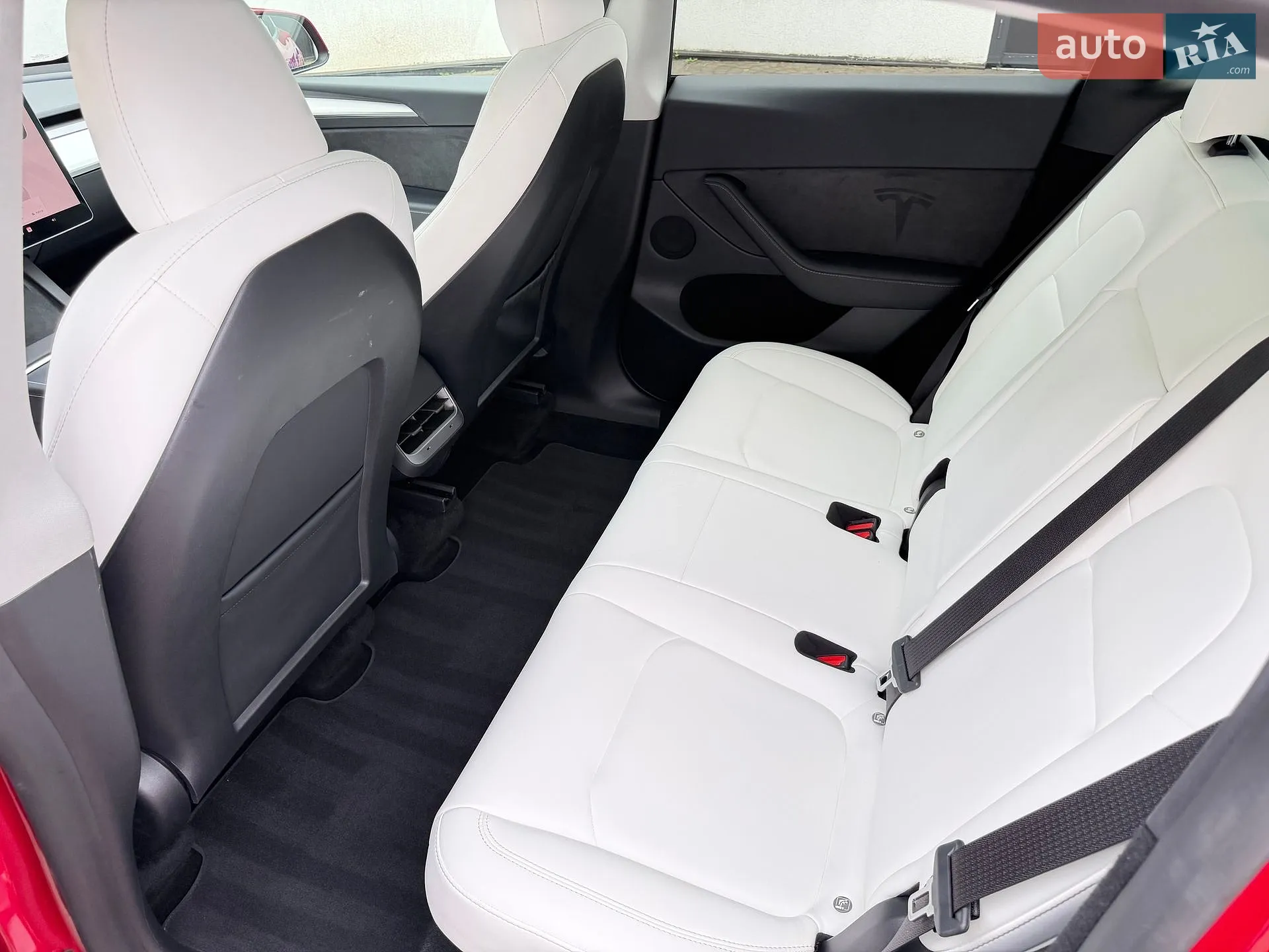 2023 Tesla Model Y - мініатюра 8