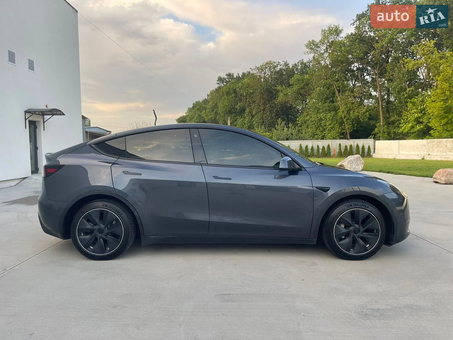 2021 Tesla Model Y - мініатюра 4
