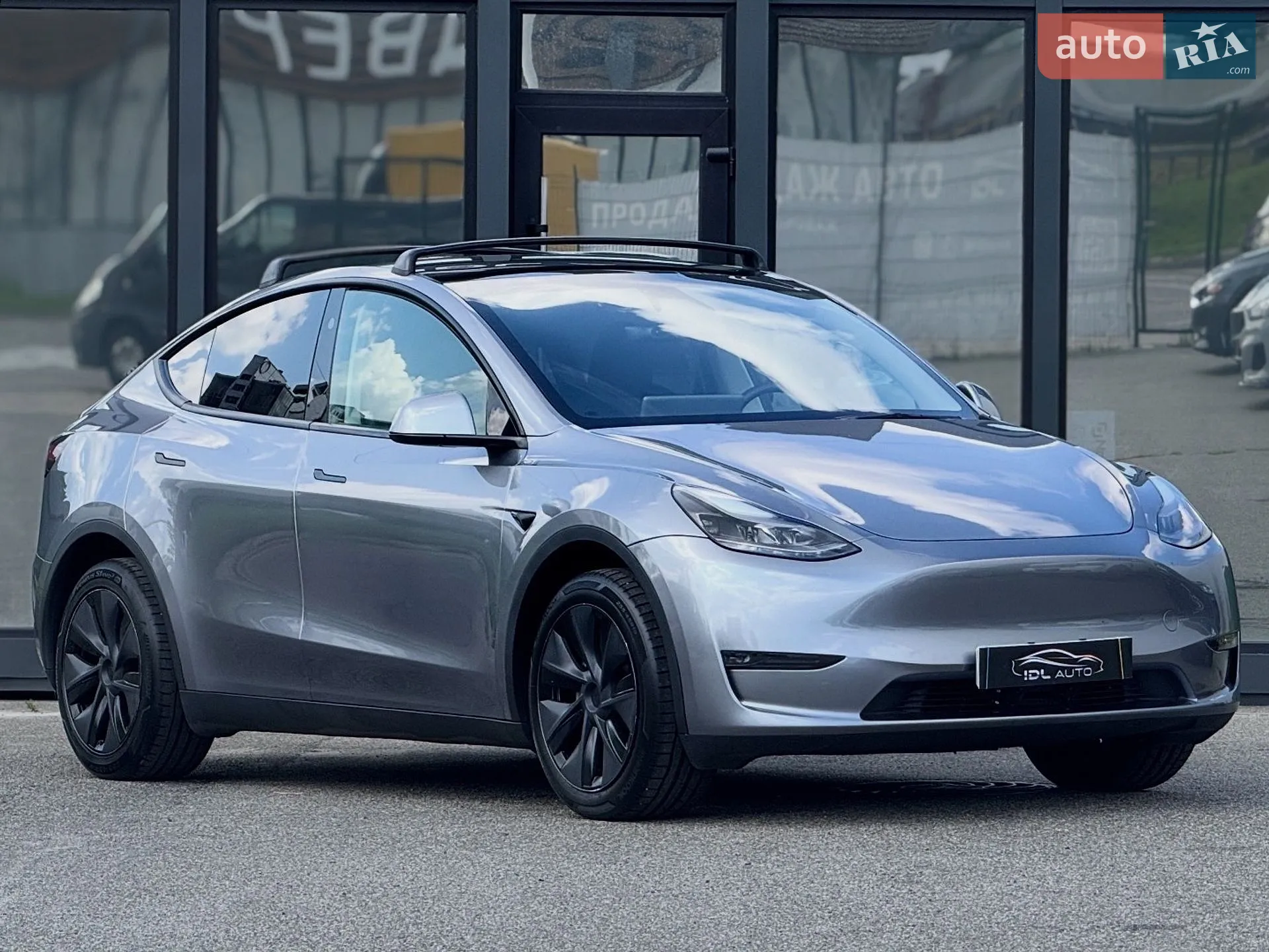 2025 Tesla Model Y - мініатюра 2