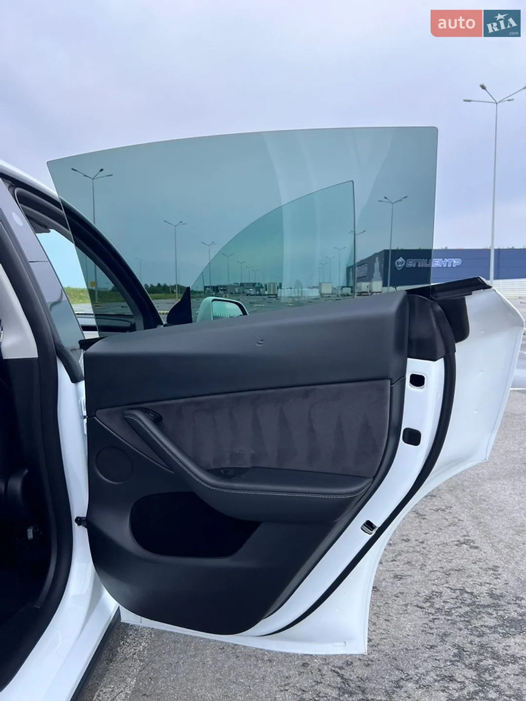 2024 Tesla Model Y - мініатюра 14